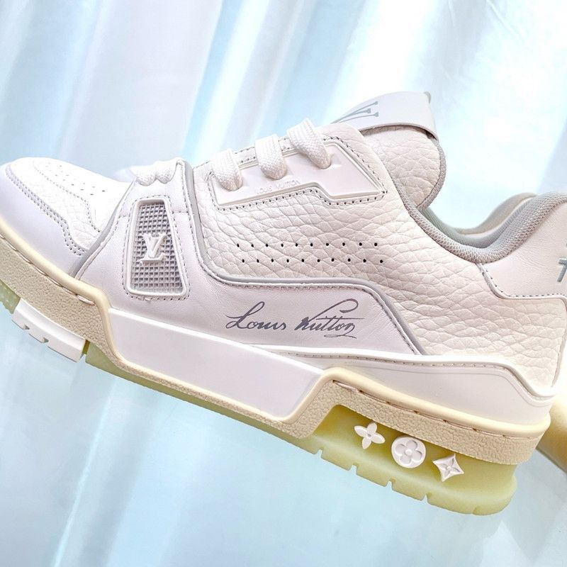 Louis Vuitton Louis Vuitton White Trainer Low-top Fashion Sneakers -2508 Size US 5.5 / EU 38 - 6 Thumbnail