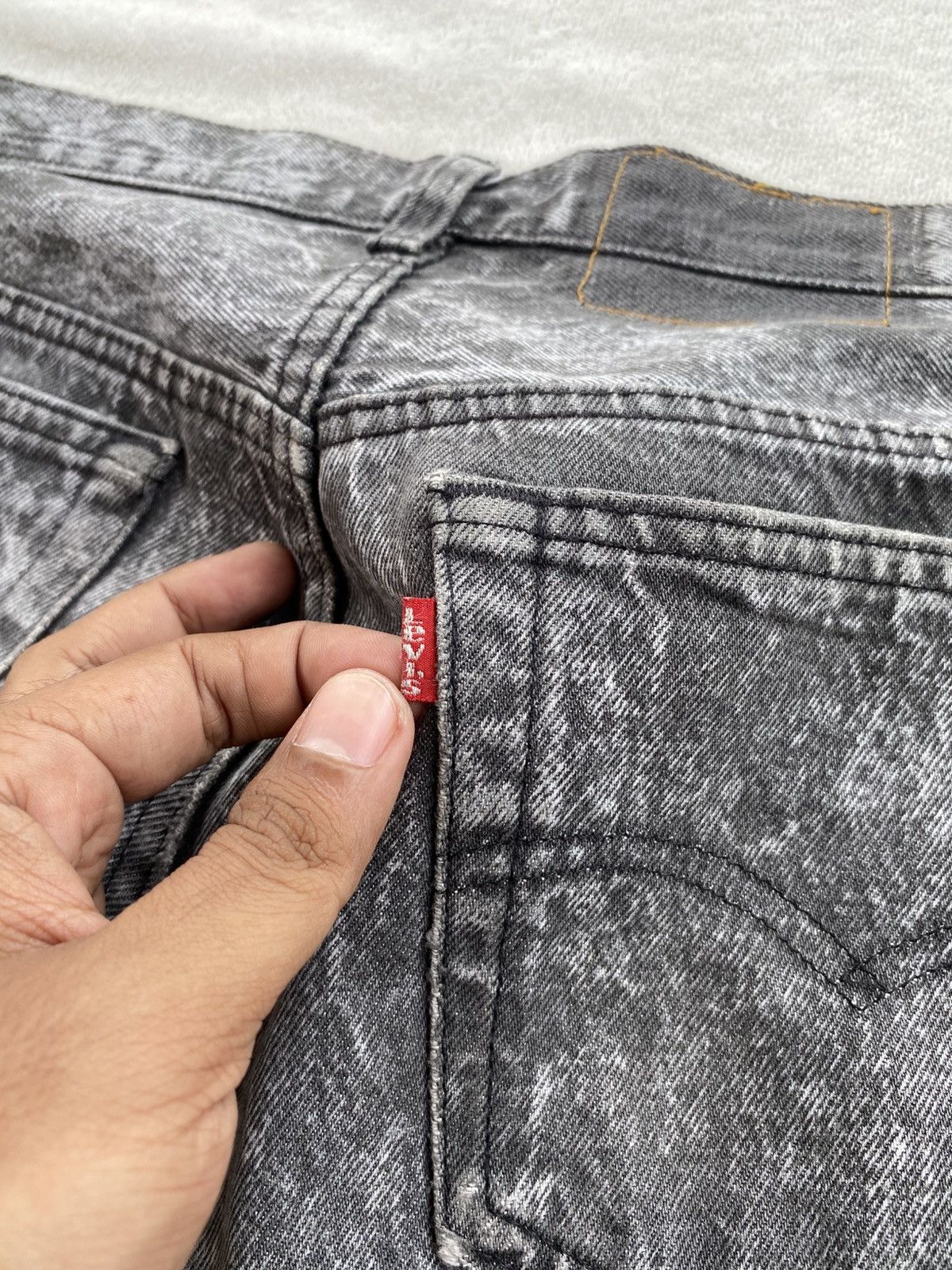 Levi's LEVIS SHORT PANTS DISTRESSED DENIM Size US 33 - 7 Thumbnail