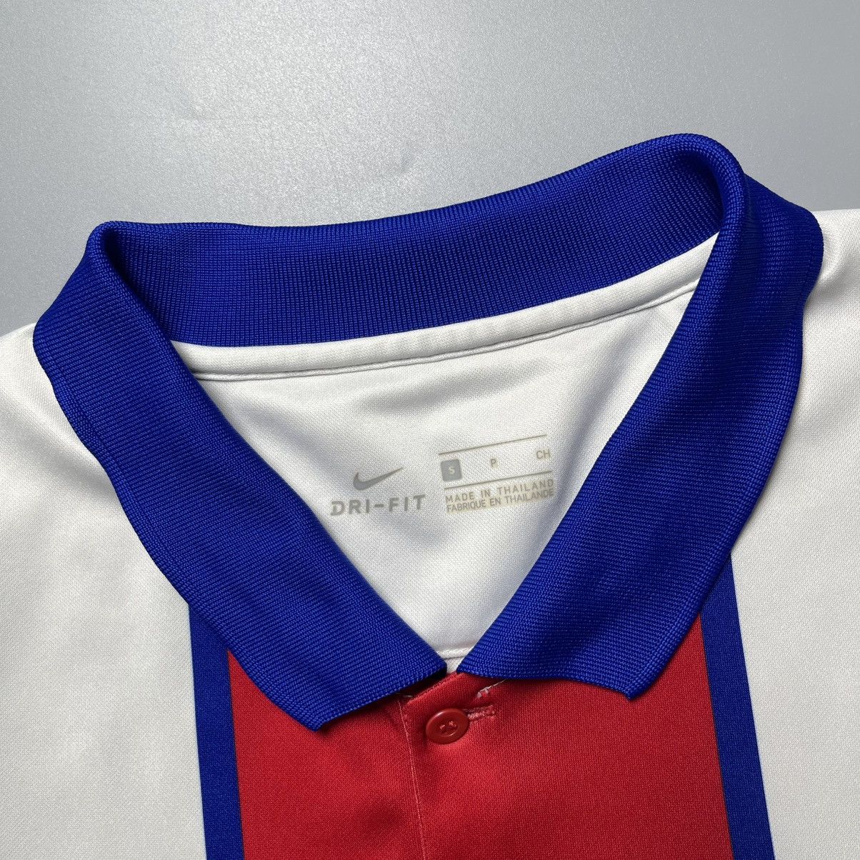 Vintage PSG NIKE 2020/2021 FOOTBALL SOCCER AWAY JERSEY #7 MBAPPE Size US S / EU 44-46 / 1 - 5 Thumbnail