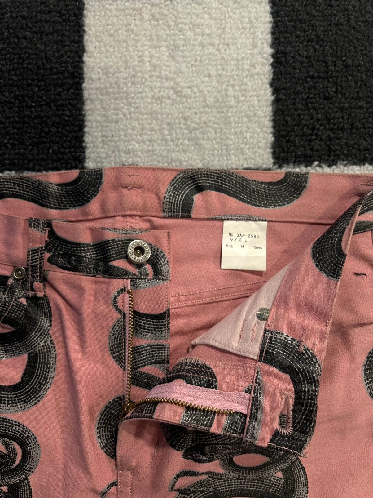 Hysteric Glamour Hysteric Glamour Pink Snake Bootcut Pants Size US 30 / EU 46 - 4 Thumbnail