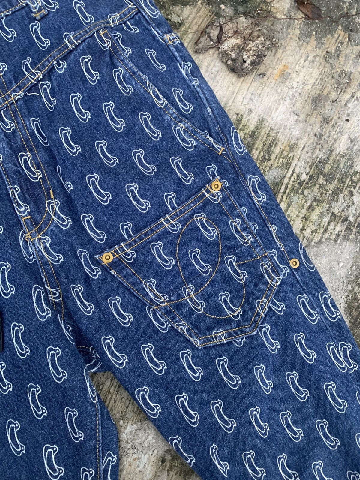 Issey Miyake × mercibeaucoup Mercibeaucoup issey miyake full print jeans Size 28" / US 6 / IT 42 - 10 Thumbnail