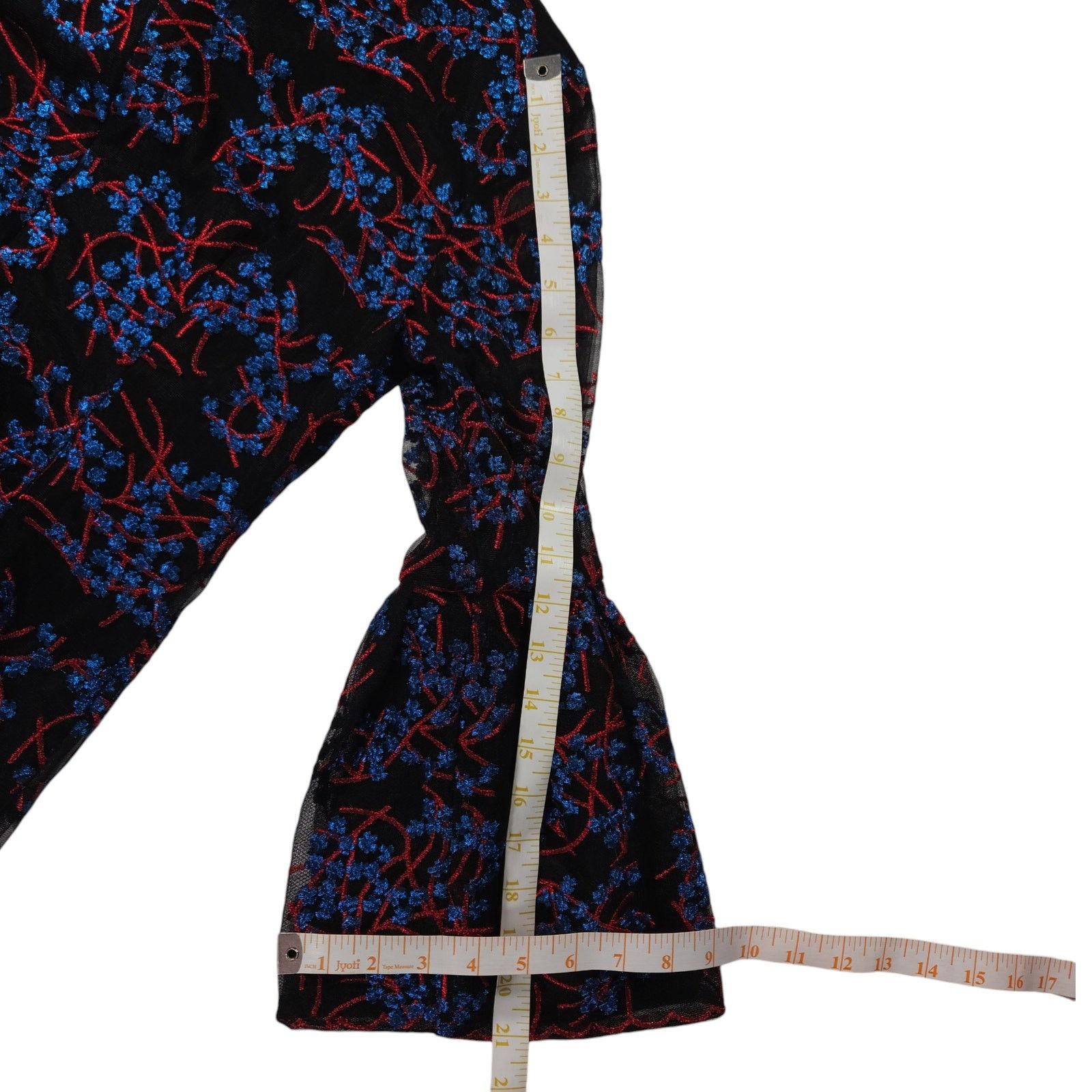 Nicole Miller EUC Nicole Miller Embroidered Dress Sz. 4 Black Blue Red Size S / US 4 / IT 40 - 10 Thumbnail