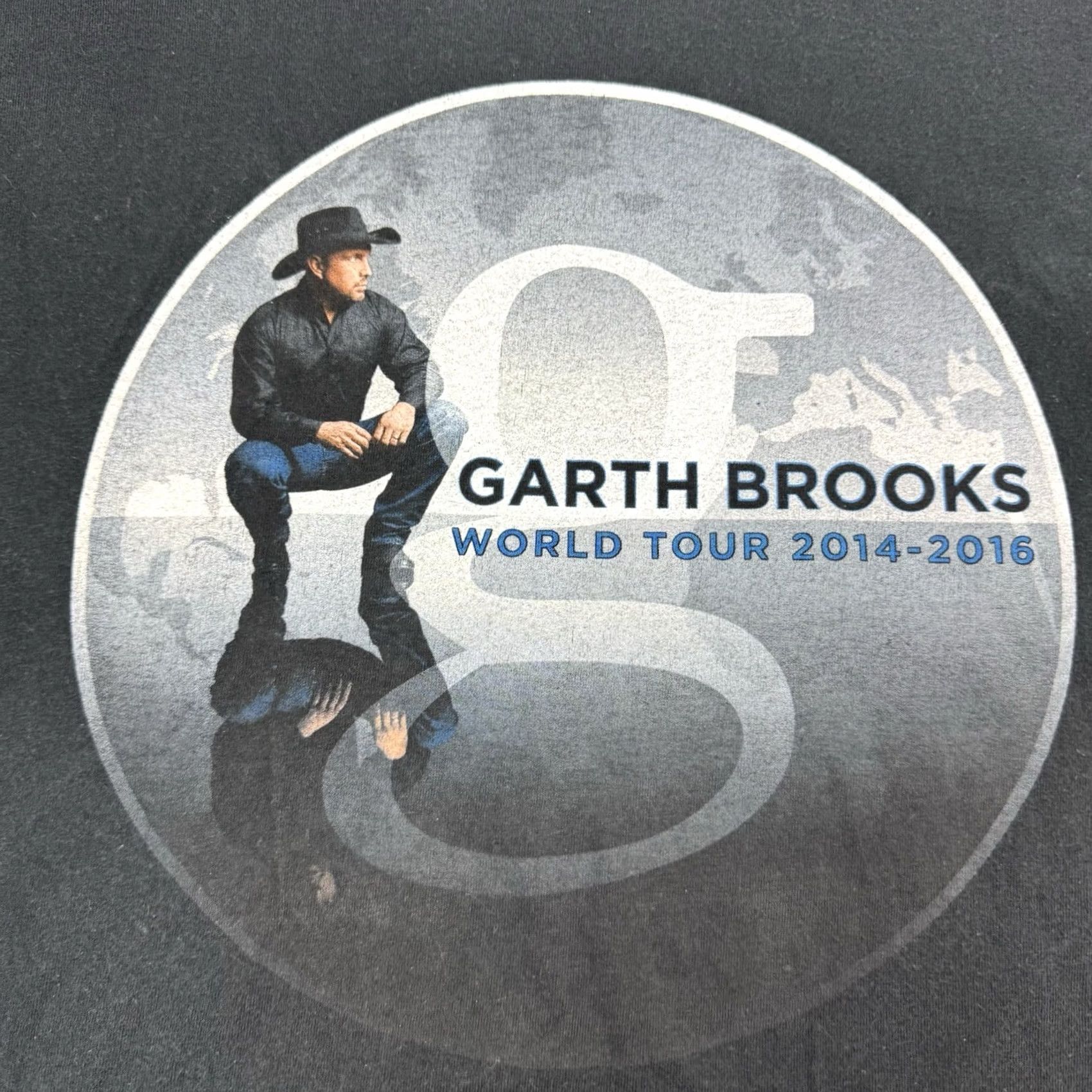 Hanes Garth Brooks World Tour 2014 T Shirt Adult 2XL Music Band Country Music Y2K Mens Size US XXL / EU 58 / 5 - 2 Thumbnail