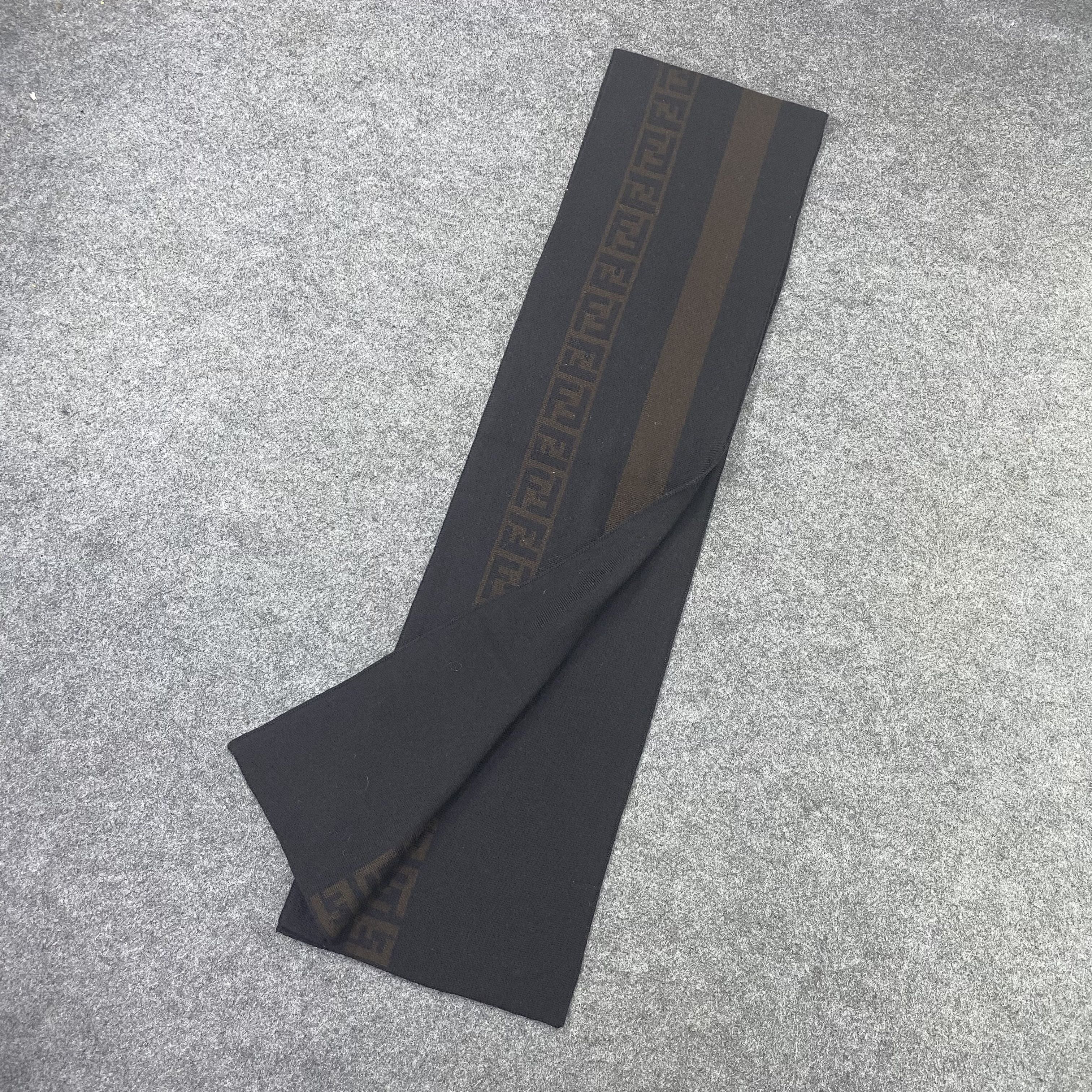 Fendi Fendi Scarf / Muffler / Neckwear -T1084 Size ONE SIZE - 4 Thumbnail