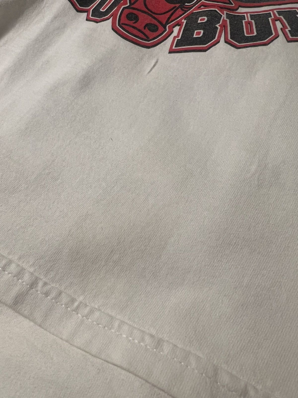 Vintage 1997 Bulls championship tee Size US XL / EU 56 / 4 - 6 Thumbnail