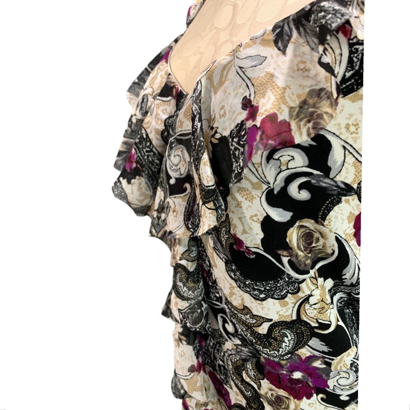 White House Black Market White House Black Market WHBM Womens Tank Blouse Ruffle Medium Size M / US 6-8 / IT 42-44 - 5 Thumbnail