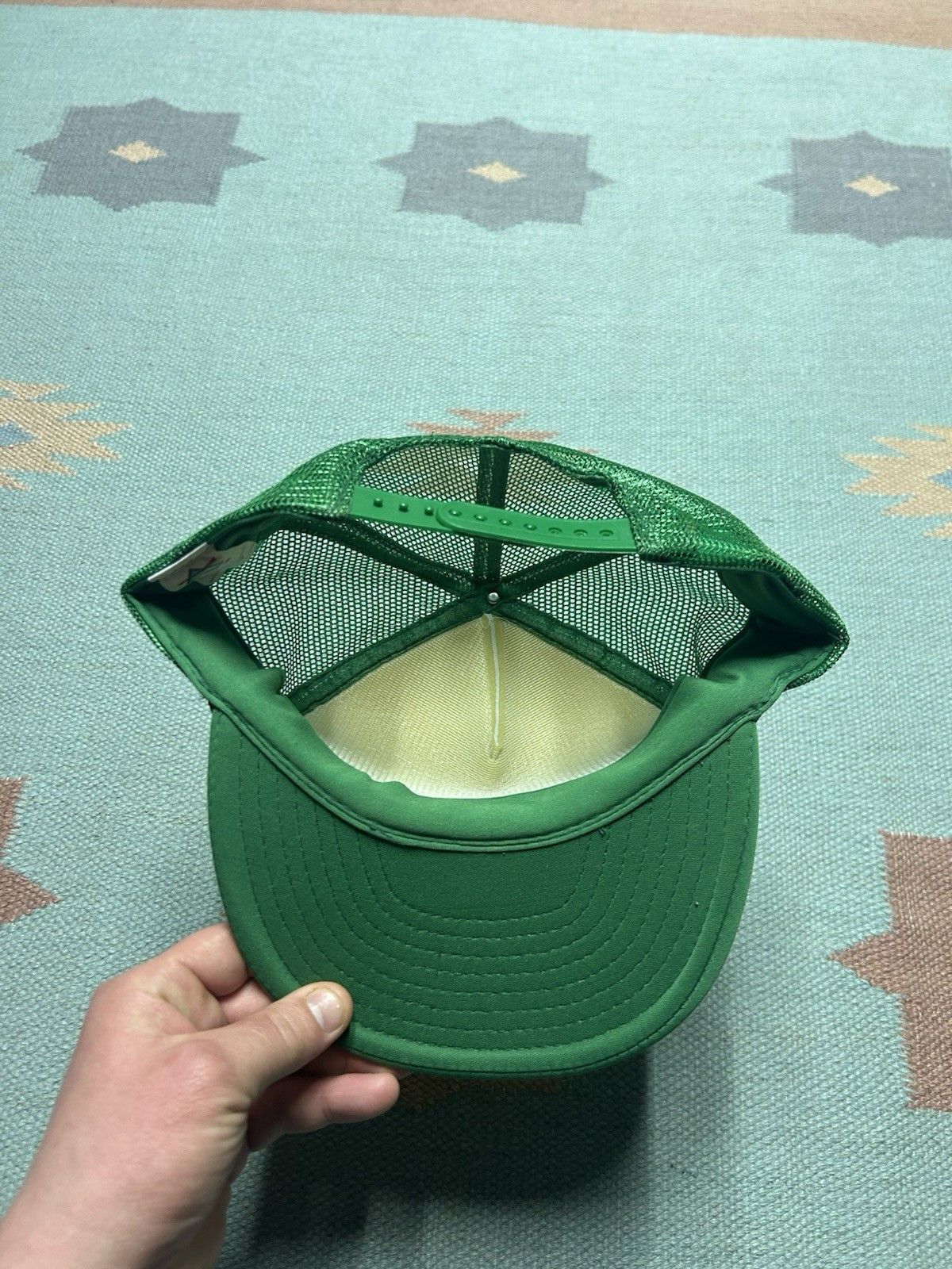 Vintage Vtg trucker hat Fitzgeralds casino hotel Las Vegas st paddys Size ONE SIZE - 5 Thumbnail