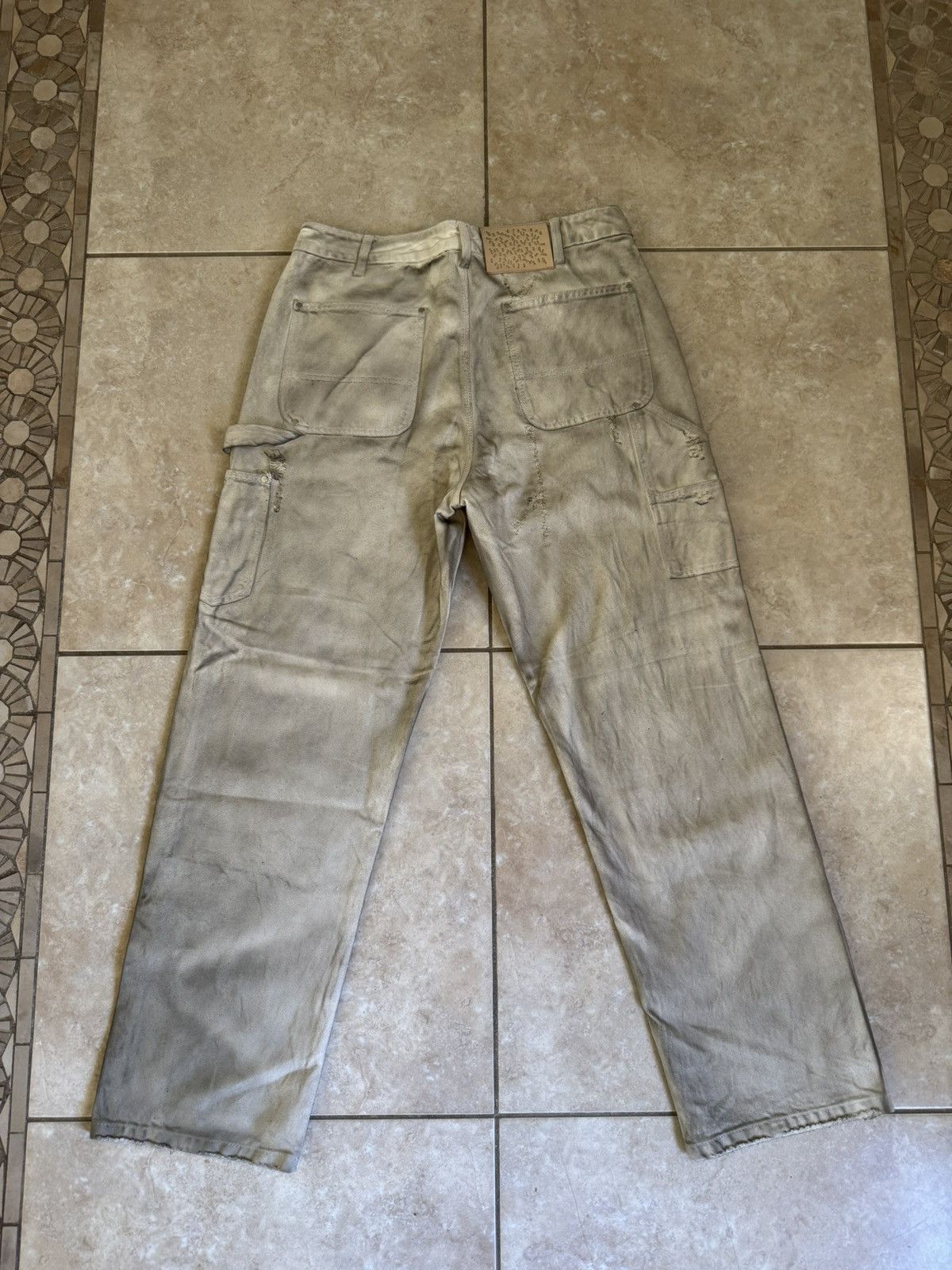 Basketcase Gallery HENCH Doubleknees Dirty Cream Wash