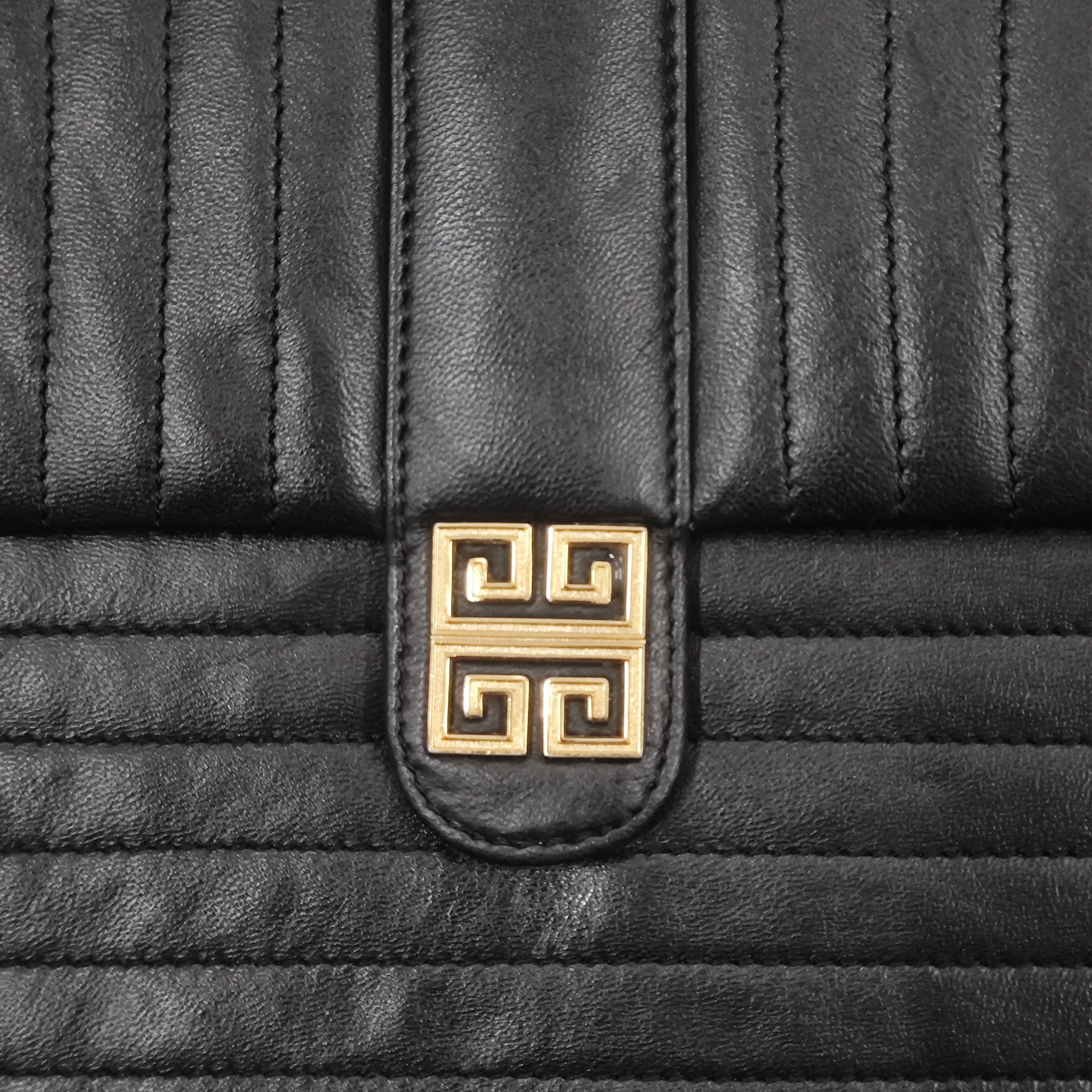 Givenchy × Vintage Vintage Givenchy quilted Lambskin leather Flap crossbody Size ONE SIZE - 2 Thumbnail