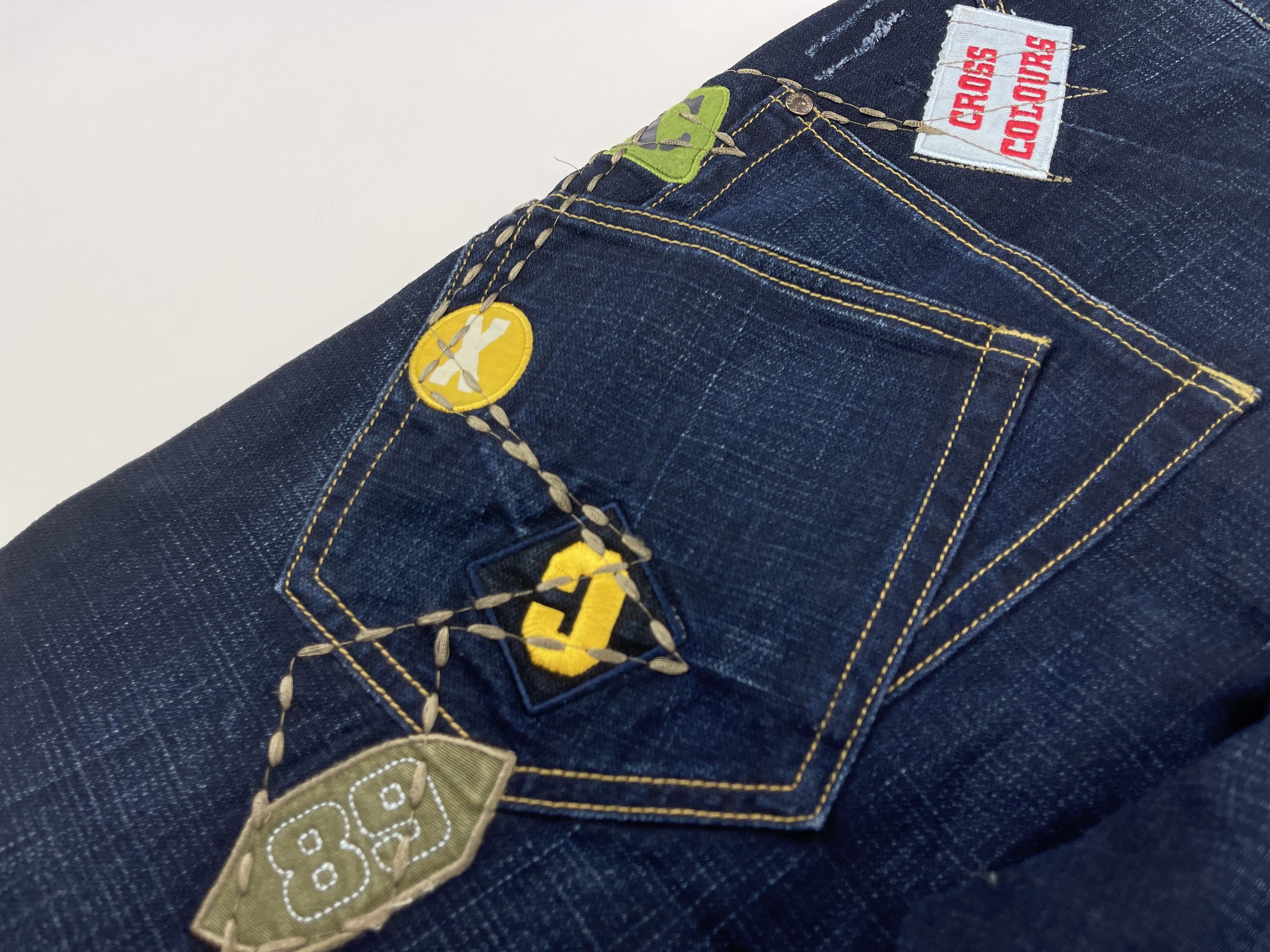 Cross Colours Cross Colours jeans, vintage, 90s hip hop, baggy, 1990s W 28 Size US 28 / EU 44 - 7 Thumbnail