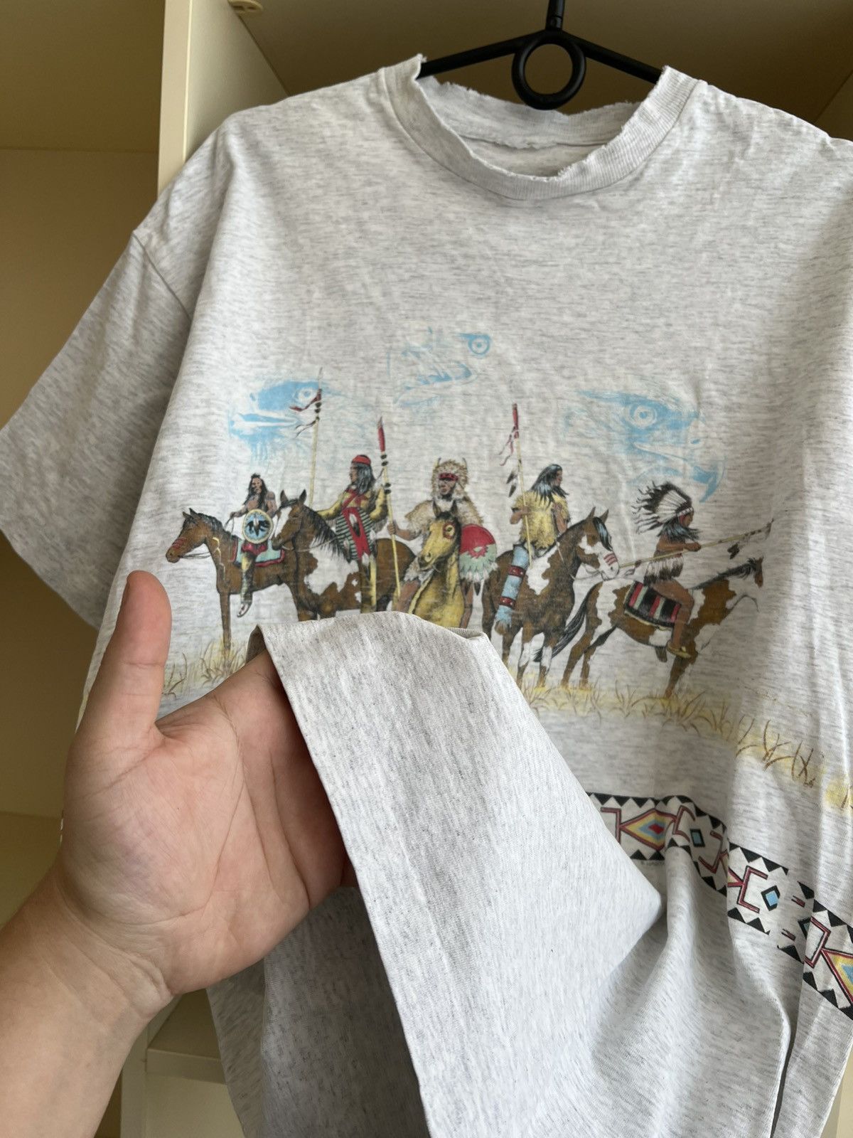 Vintage Vintage 90s St. Louis Native American T-Shirt Museum Size XL Size US XL / EU 56 / 4 - 12 Thumbnail