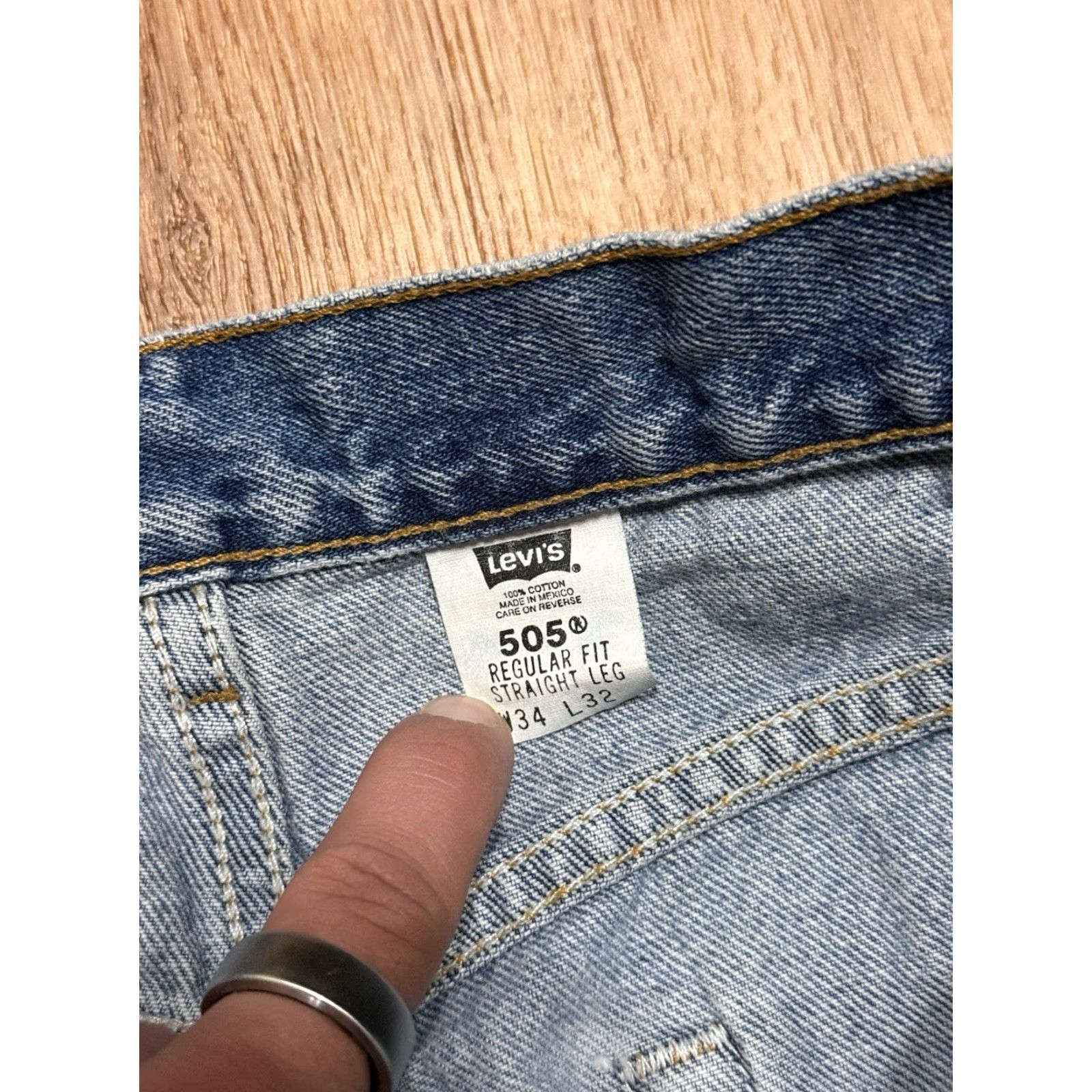 Levi's VINTAGE Levi’s 505 Jeans Men 30x31 34x32 Blue Light Wash Straight Regular VTG 5-Pocket Denim USA 90s Grunge Hip Hop USA Mens Size US 30 / EU 46 - 5 Thumbnail
