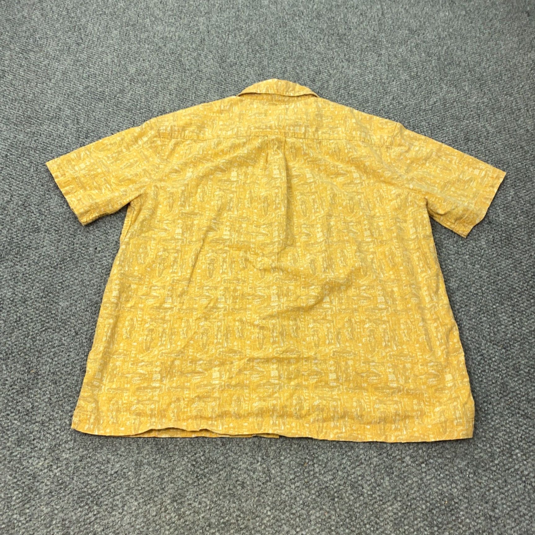 Vintage VINTAGE St. John's Bay Shirt L Mens Yellow Outdoor Fishing Hawaiian Style Casual Short Sleeve Button-Up Size US L / EU 52-54 / 3 - 5 Thumbnail