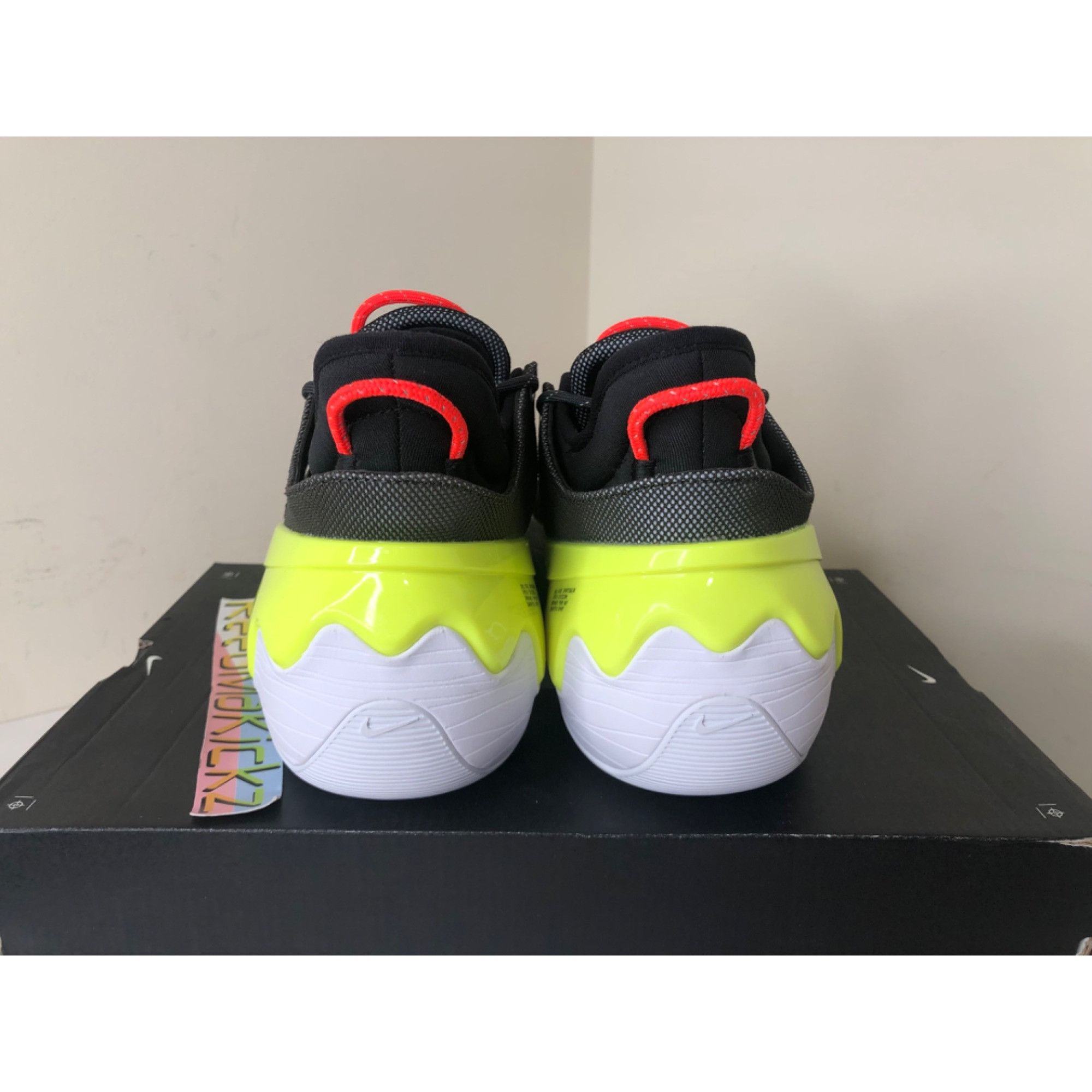 Nike Nike Distorted DNA Black Volt mens 11us Size US 11 / EU 44 - 4 Thumbnail