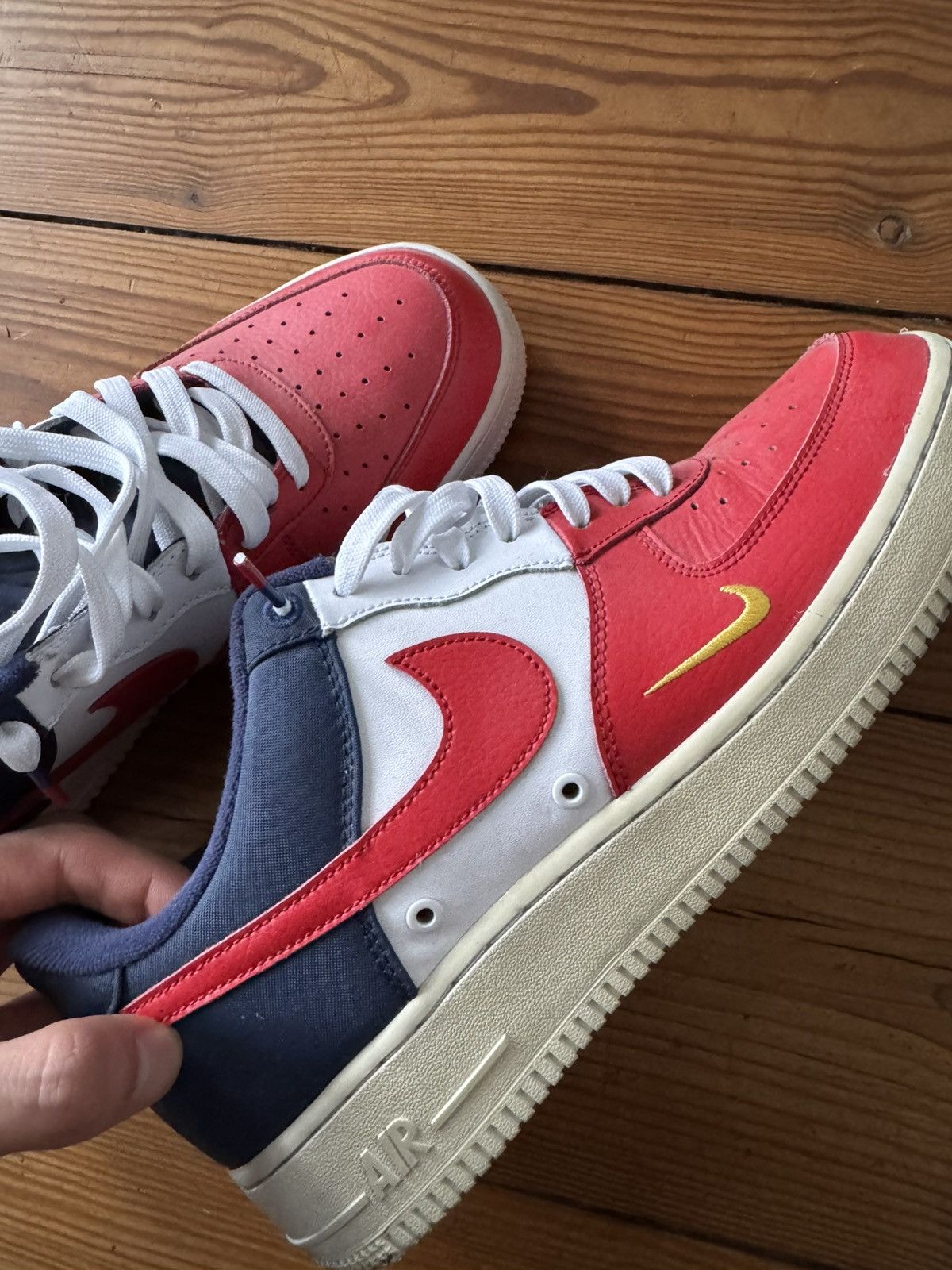 Nike Nike Air Force 1 Mini Swoosh July 4th Independence Day 2017 Size US 10 / EU 43 - 3 Thumbnail