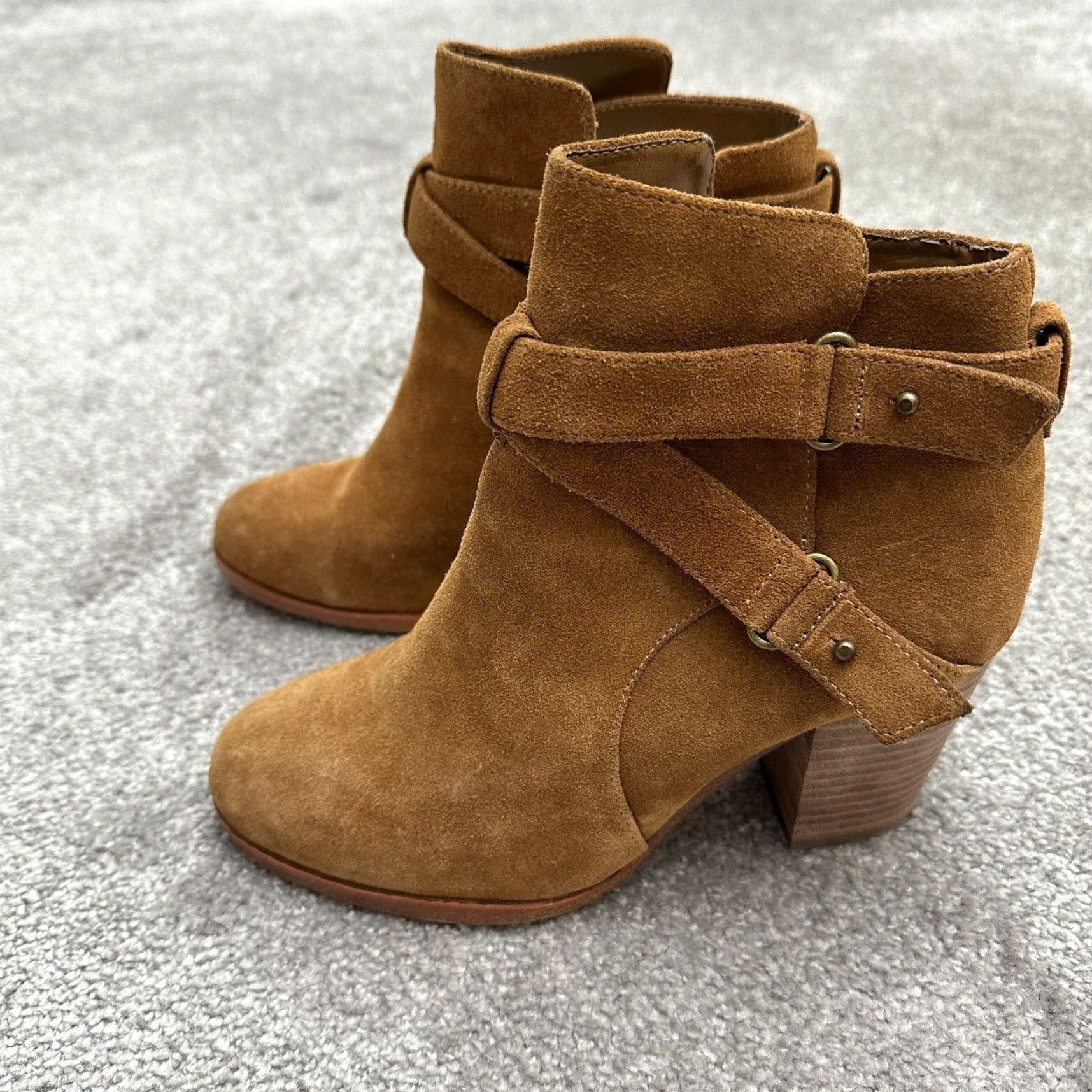Vintage Gianni Bini Davis Suede Leather Ankle Boots Womens 7.5M Brown Cuban Wood Heels Size US 8 / IT 38 - 3 Thumbnail