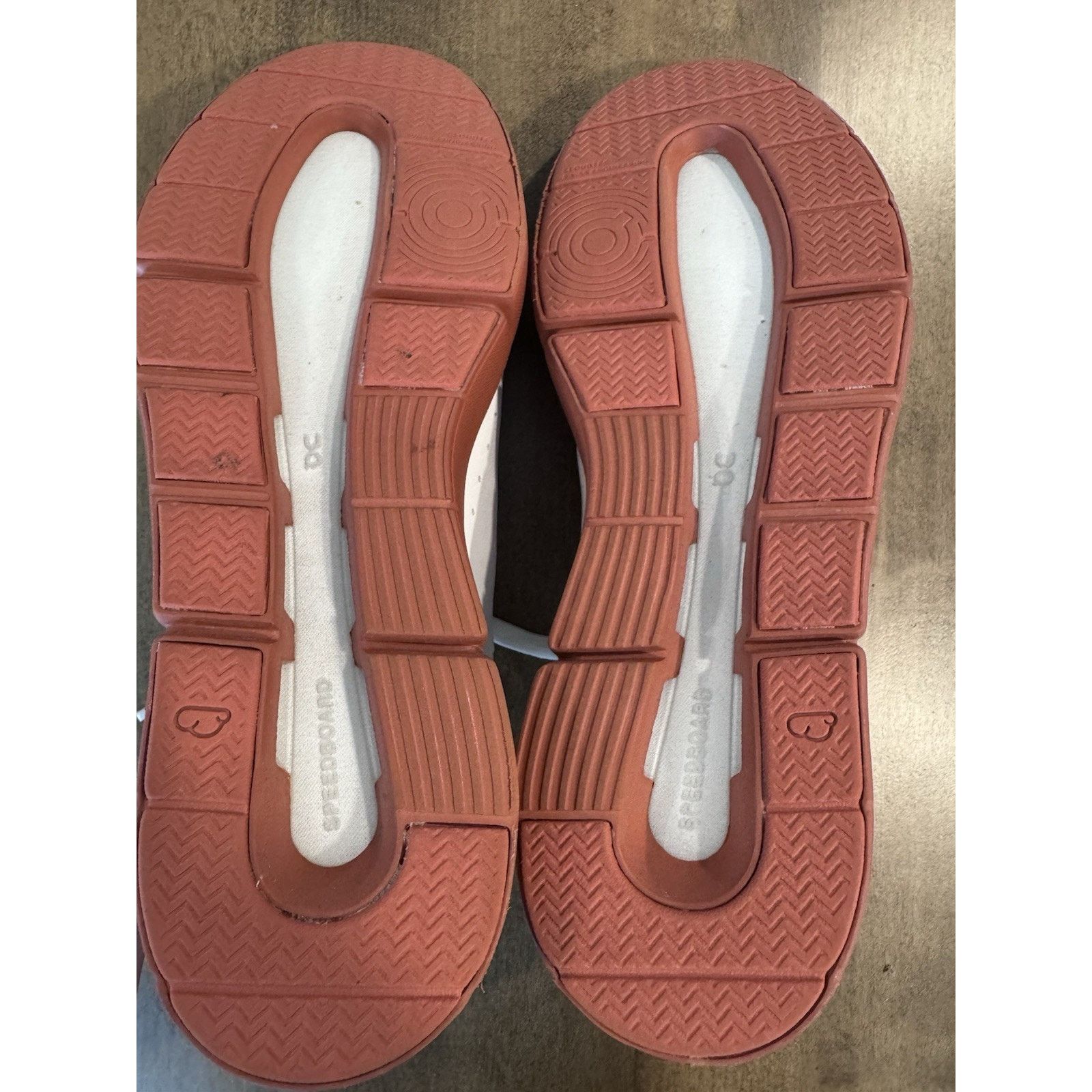 On On Cloud The Roger Advantage White/Canyon Women’s Size 9.5M Size US 9.5 / IT 39.5 - 9 Thumbnail