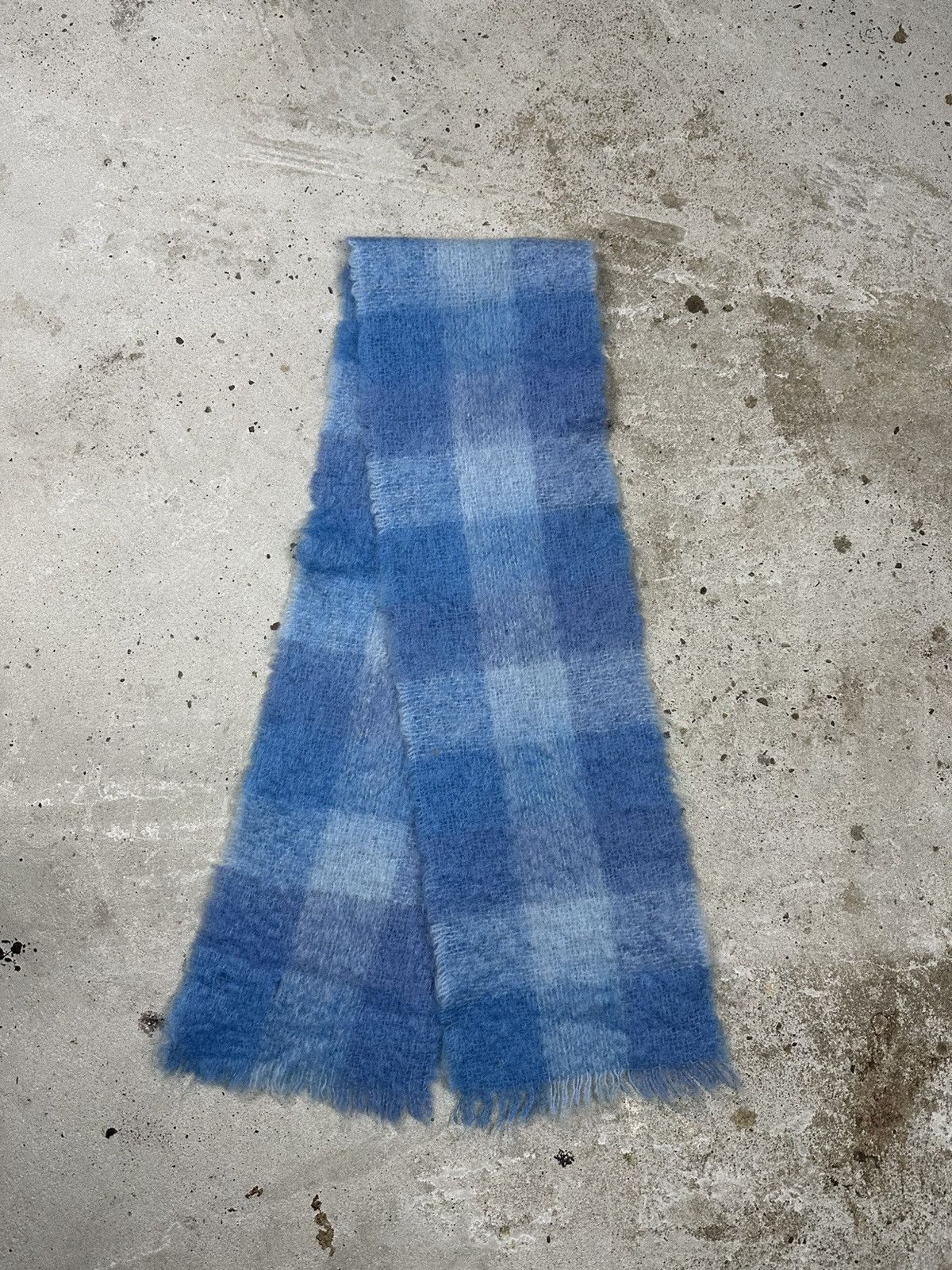 If Six Was Nine × Le Grande Bleu (L.G.B.) × Vintage Vintage 90s Mohair & Wool Baby Blue Scarf Muffler Size ONE SIZE - 2 Thumbnail