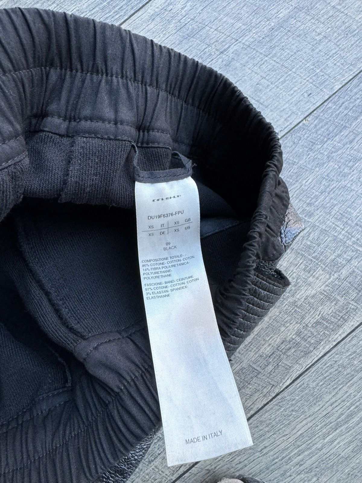 Rick Owens Rick Owens DRKSHDW Coated Denim Drawstring Cargo Pants - XS Size US 30 / EU 46 - 4 Thumbnail