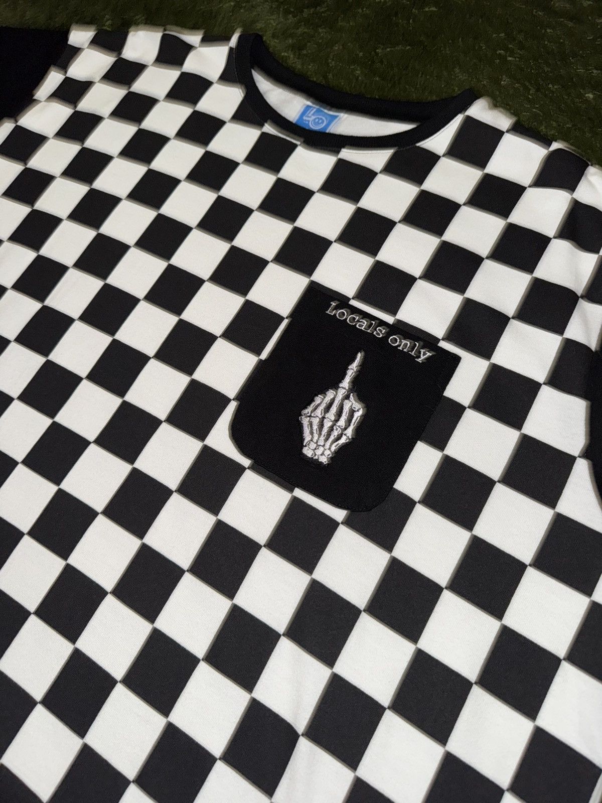 Japanese Brand [L] Locals Only Single-Stitch Checkerboard Pocket T-Shirt Size US L / EU 52-54 / 3 - 2 Thumbnail