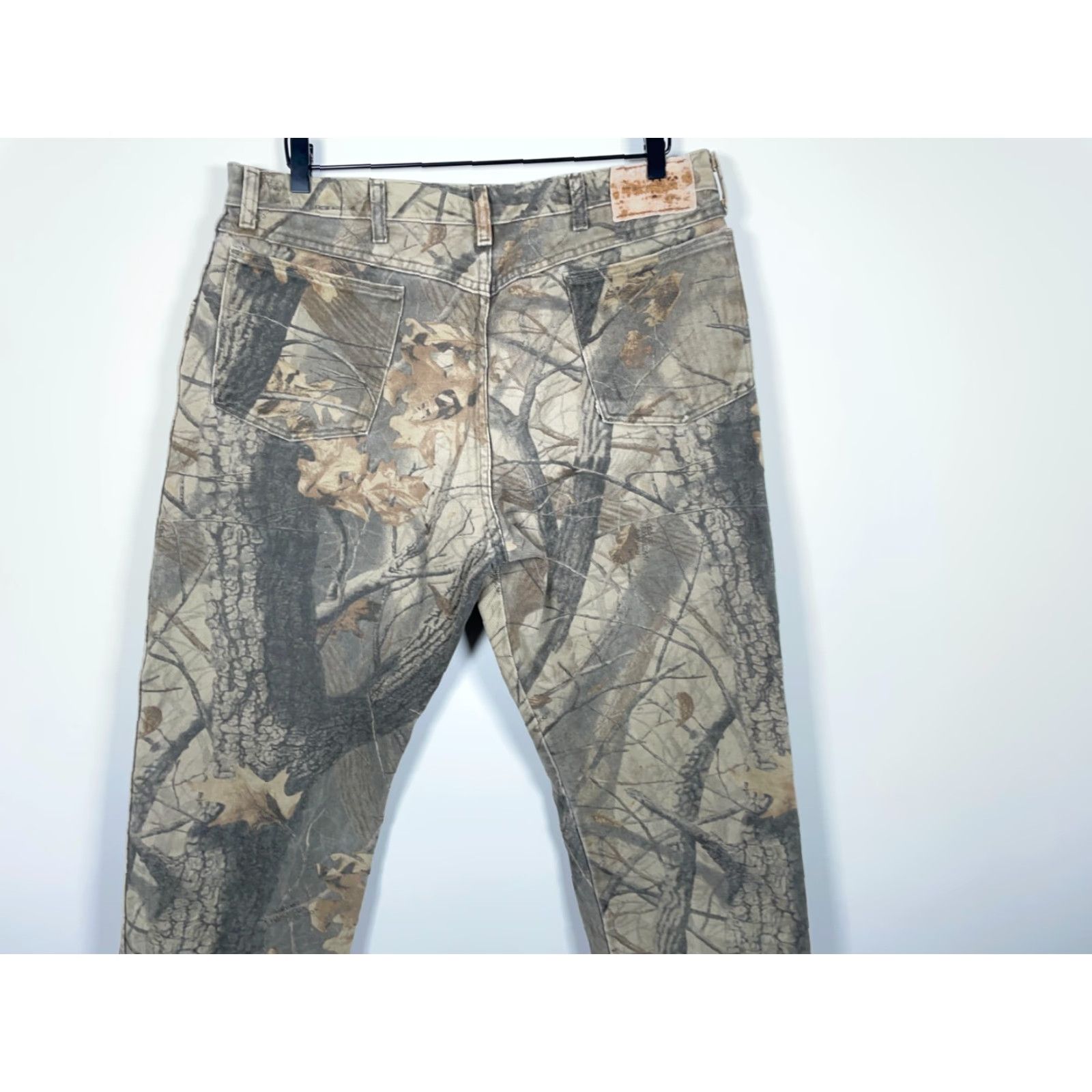 Wrangler VINTAGE Wrangler Jeans Men's 34 x 28 RealTree Hardwoods Camouflage Green 90s Wrangler 5-Pocket Denim Jeans Men Size US 34 / EU 50 - 4 Thumbnail