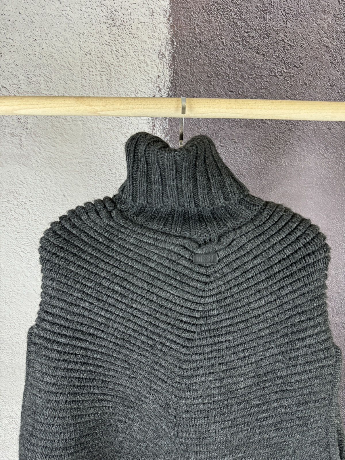 Diesel Diesel avant garde vintage grey turtleneck poncho sweater Size S / US 4 / IT 40 - 13 Thumbnail