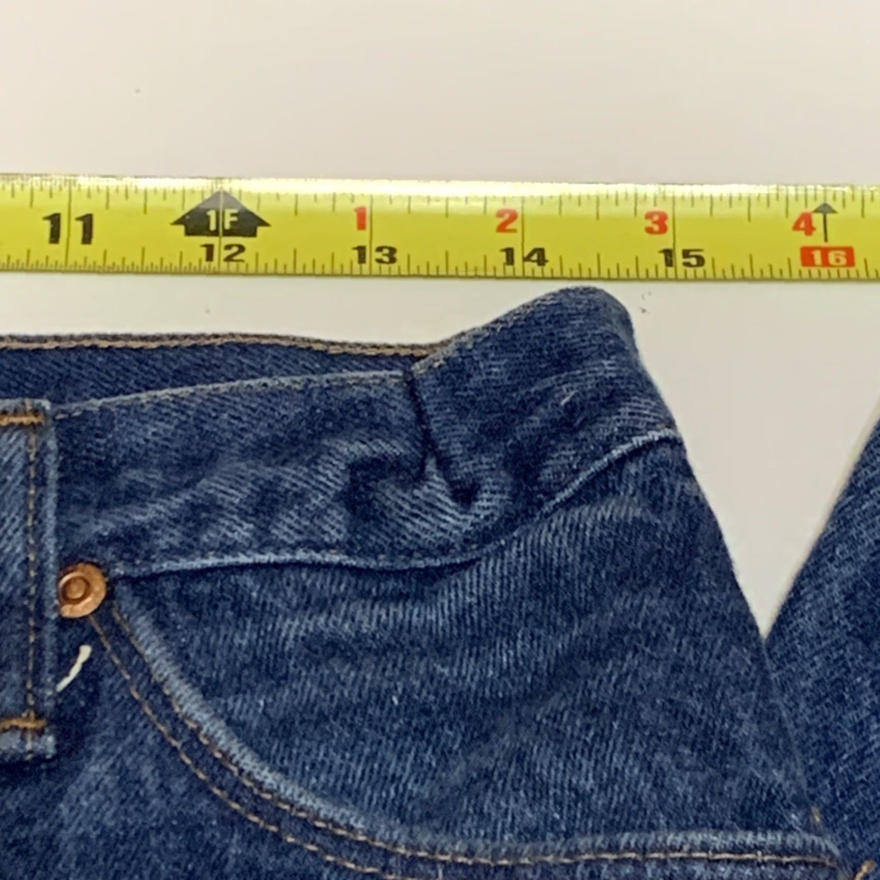 Wrangler Vtg Wrangler Jeans 915PW Mens Regular Fit Blue Denim 29x25 Measures 29x25 1980s Jeans Mens Blue Denim Wrangler 915PW Size US 29 - 4 Thumbnail