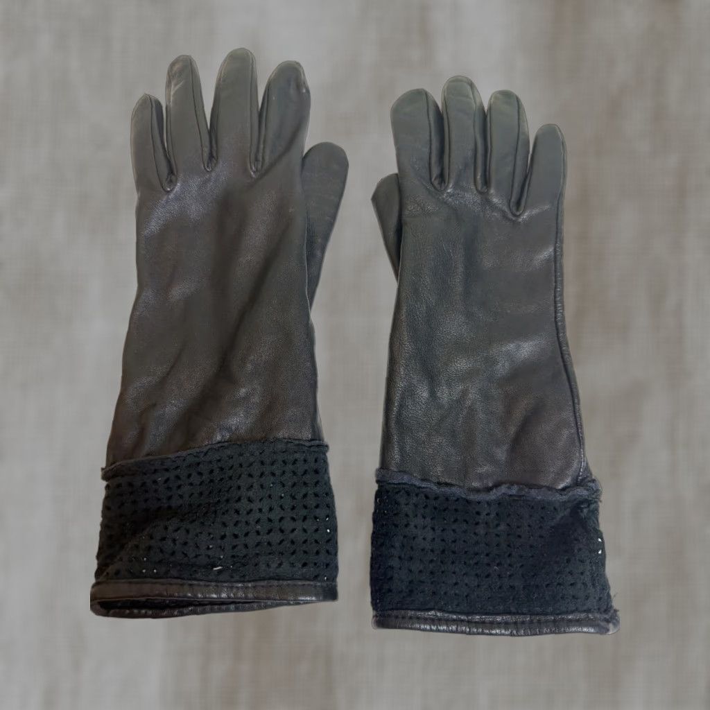 Vintage VINTAGE Grandoe leather gloves Women’s Large Black Glove Wrist Lining Polyester Nylon Eyelet Womens Size ONE SIZE - 1 Thumbnail