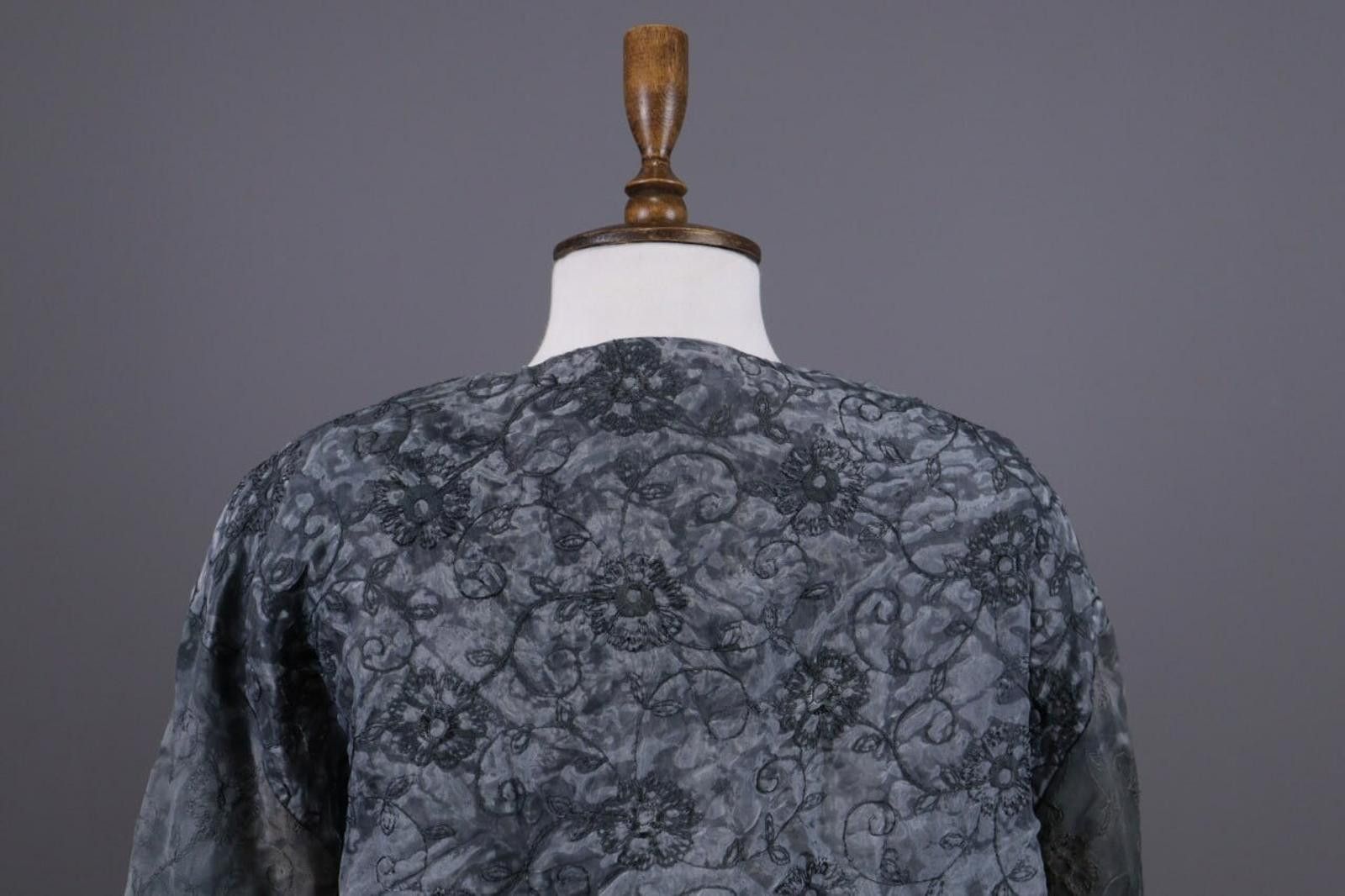 Designer Absolut By Zebra Gray Floral Button Down Jacket Size 2 / M Size XS / US 0-2 / IT 36-38 - 10 Thumbnail