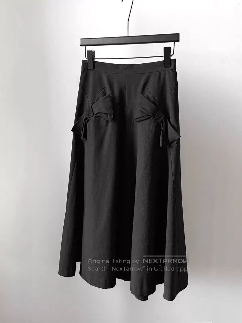 Comme des Garcons Comme des Garcons size S Black wool bow tie half skirt Size 23" - 1 Thumbnail