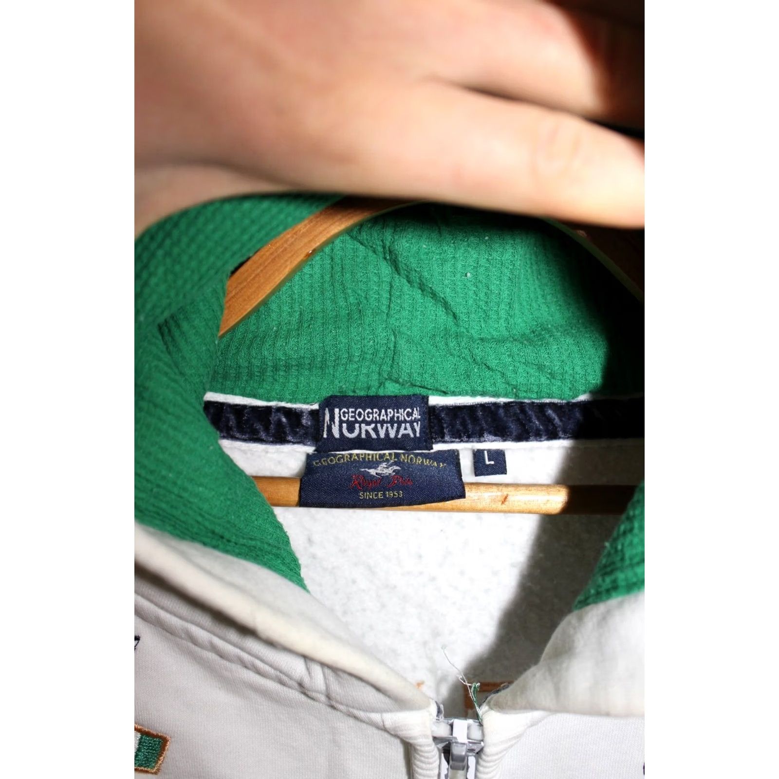 Vintage Norway Geographical Italia Polo Team Hoodie Jacket Zip L White Mens Regular Size L Hoodie Women none? Size US L / EU 52-54 / 3 - 3 Thumbnail