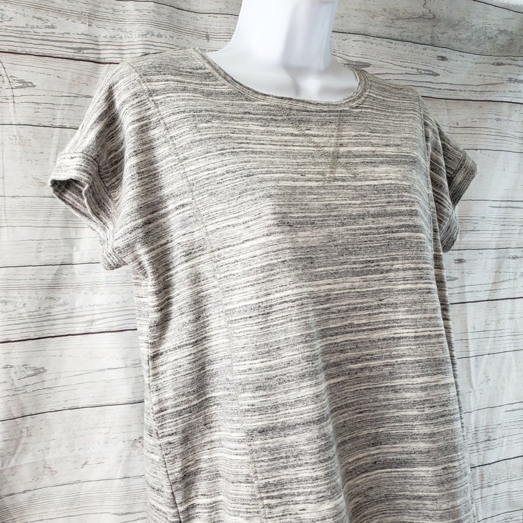 Athleta Athleta Womens Top Shirt Small Gray Short Sleeve Cotton Blend Size S / US 4 / IT 40 - 2 Thumbnail
