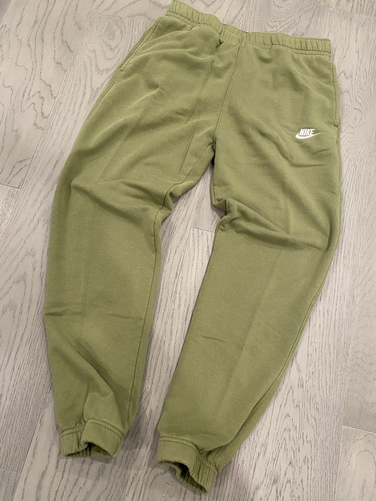 Nike Green Nike Sweatpants Size US 32 / EU 48 - 1 Thumbnail