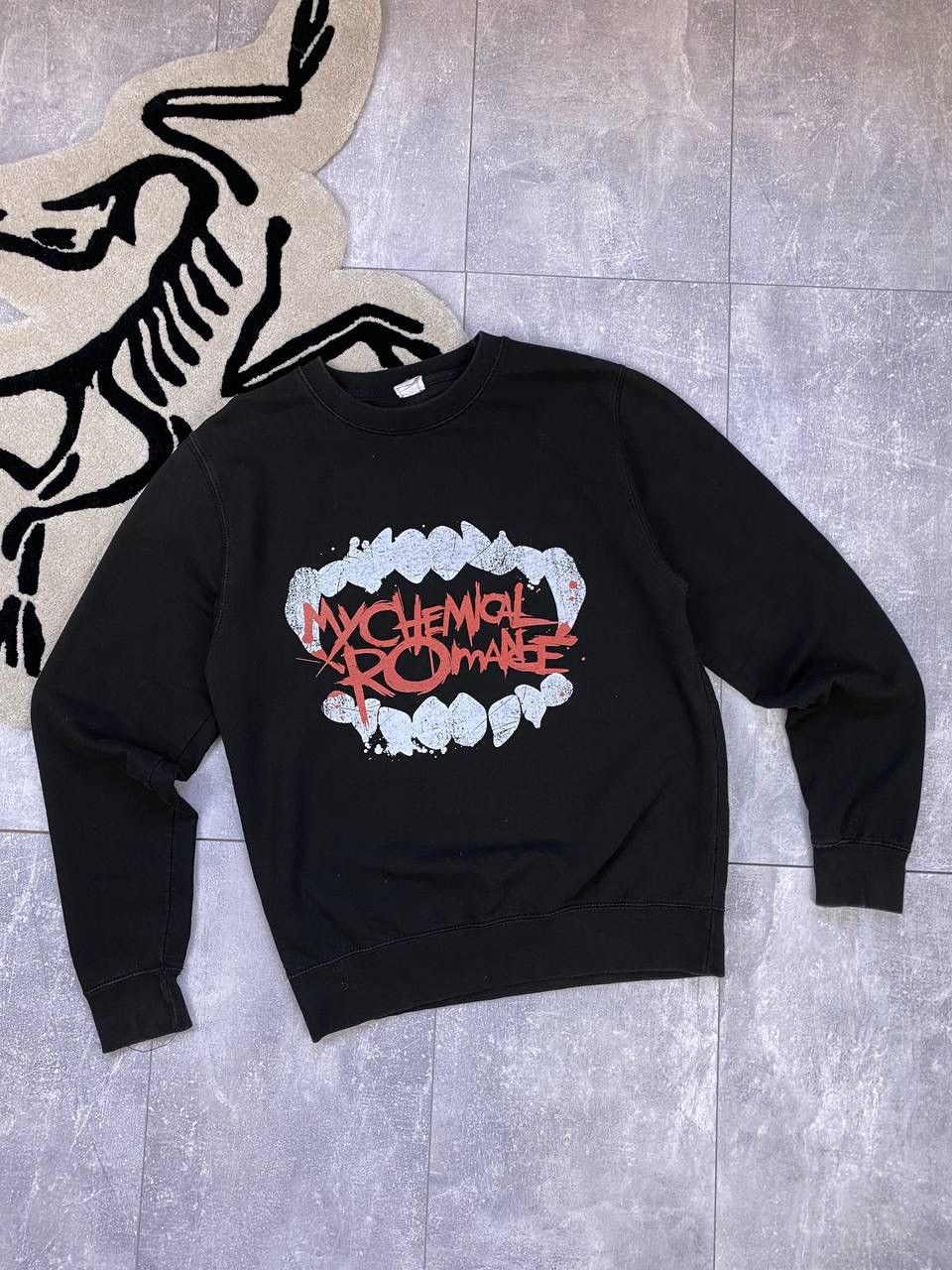 Band Tees × My Chemical Romance × Vintage Vintage Y2K My Chemical Romance MCR Rock Band Sweatshirt Size US S / EU 44-46 / 1 - 1 Thumbnail