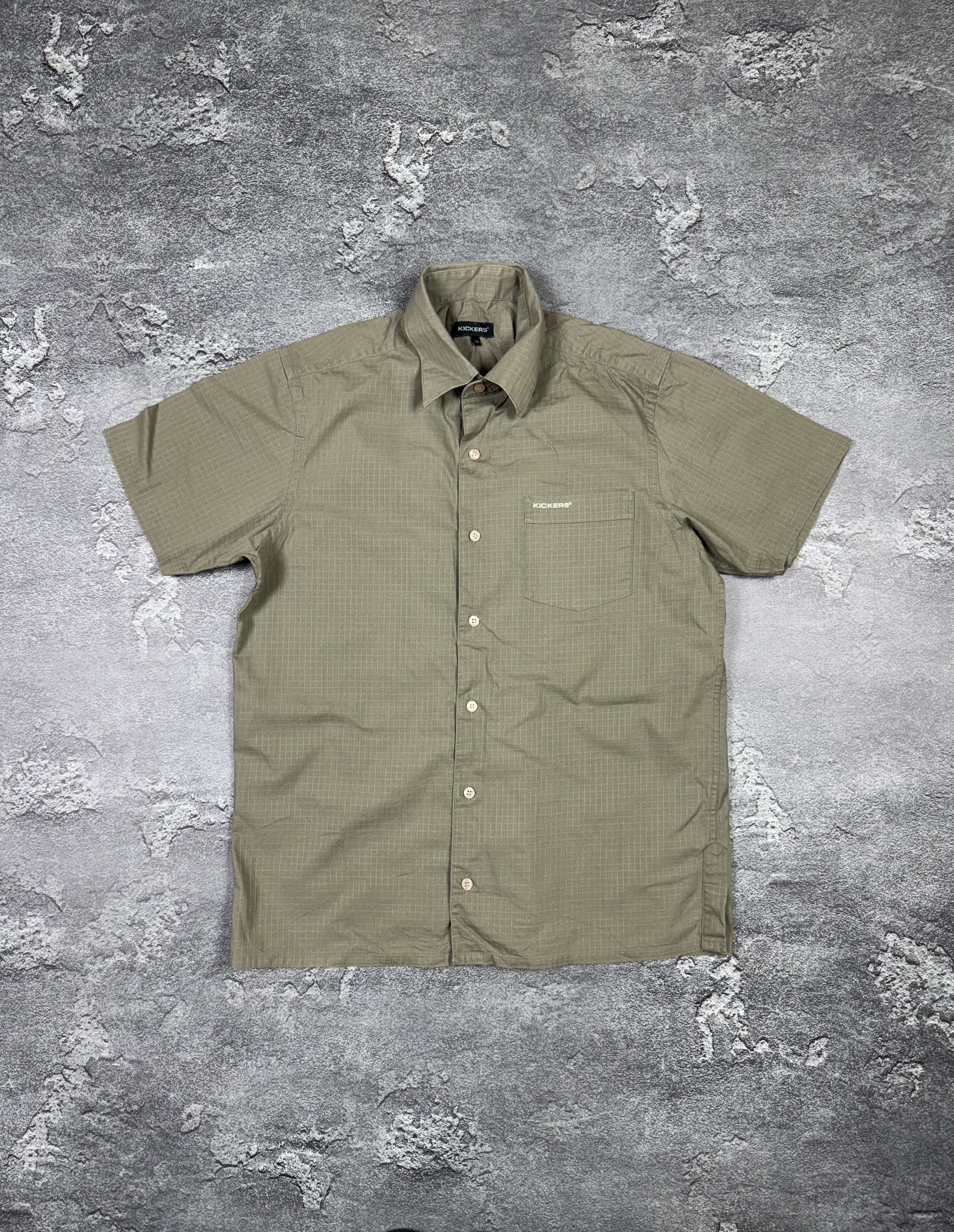 Kickers Kickers Plaid Short Sleeve Shirt Button Size M Y2K 2000s Size US M / EU 48-50 / 2 - 1 Thumbnail