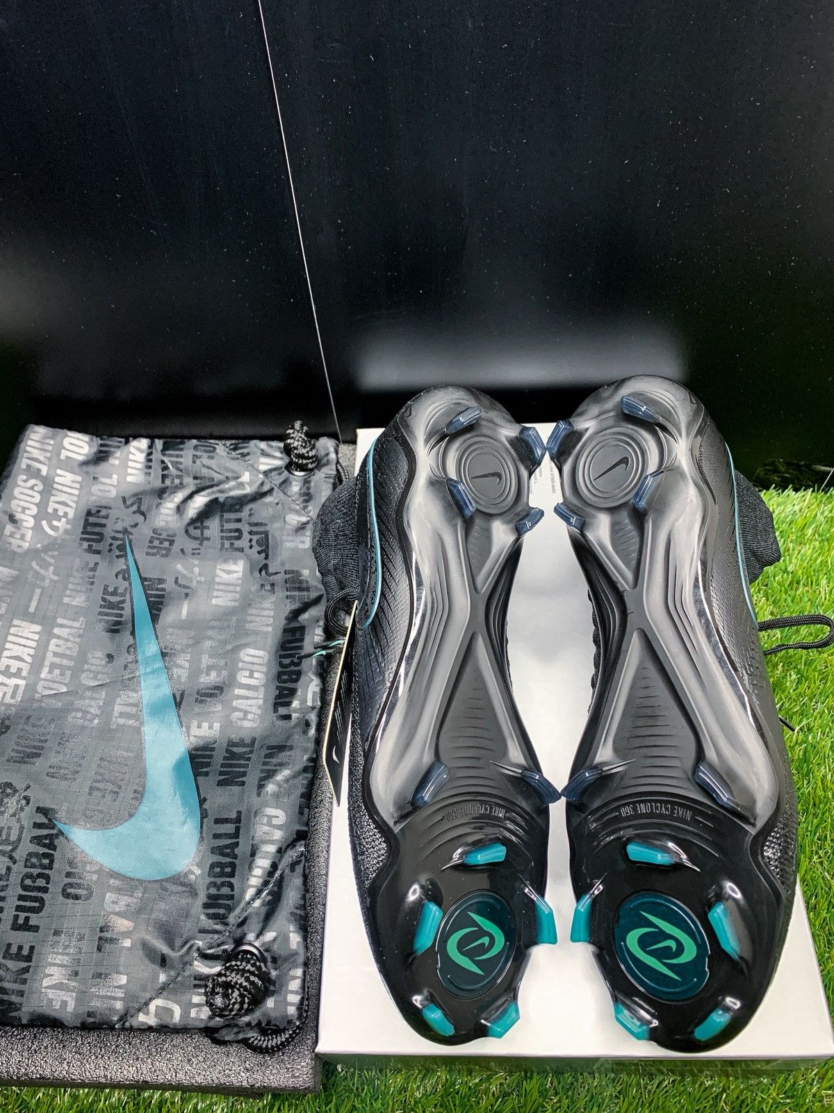 Nike Nike Phantom Luna 2 Elite Size US 8 / EU 41 - 4 Thumbnail