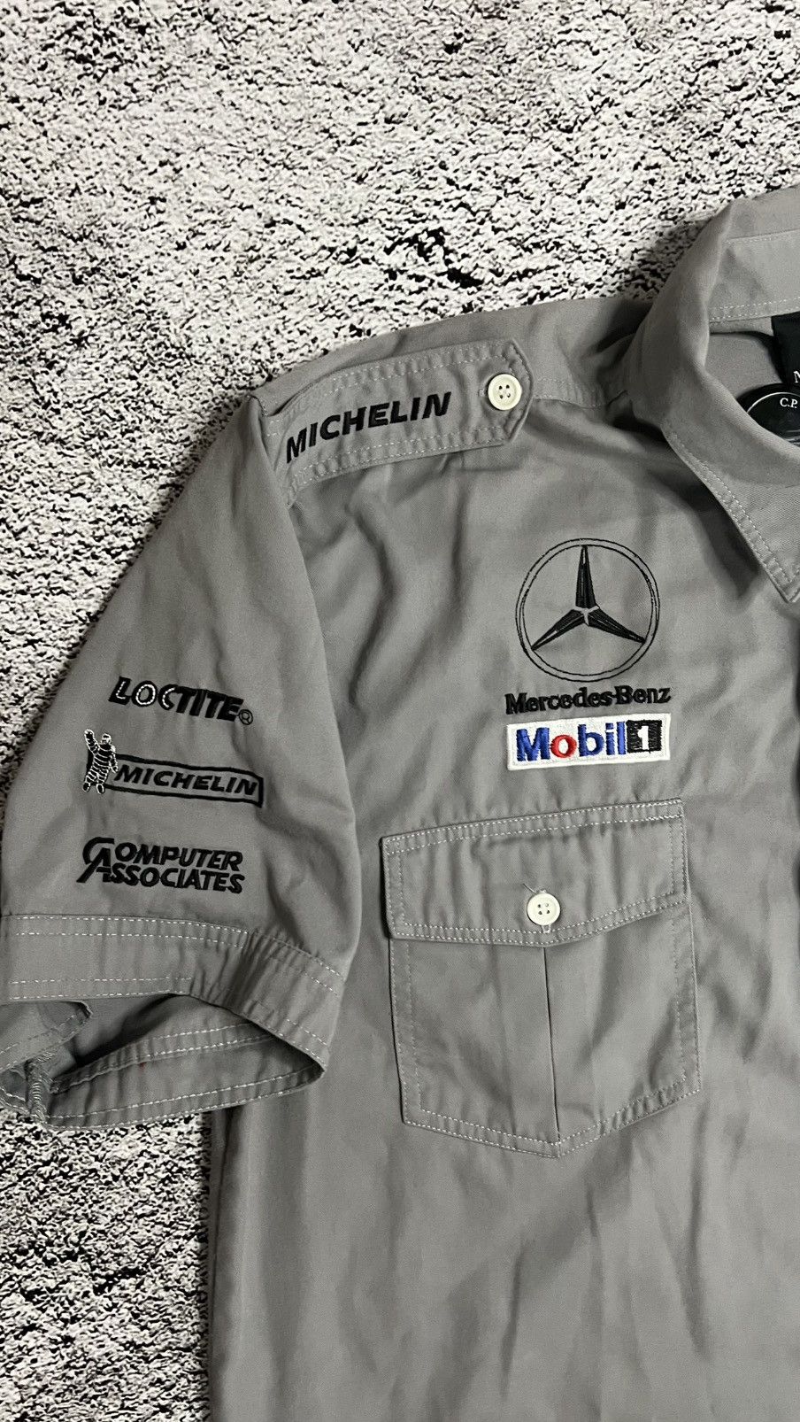 Formula 1 × Mercedes-Benz Formula uno Mercedes Benz west F1 button up shirt Size US XL / EU 56 / 4 - 3 Thumbnail