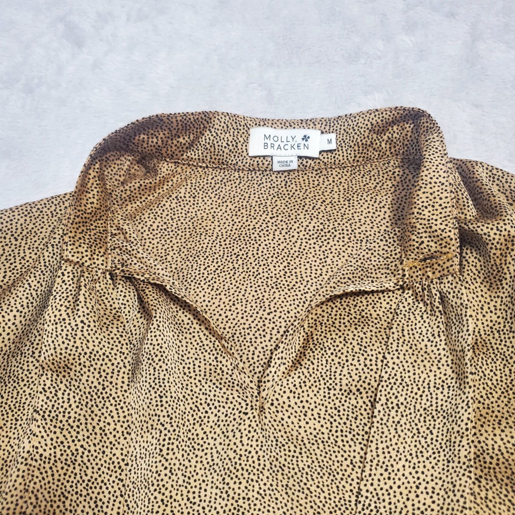 Vintage Molly Bracken Blouse Women M Brown Black Spot Print V Neck Tie Career Shirt Size M / US 6-8 / IT 42-44 - 7 Thumbnail