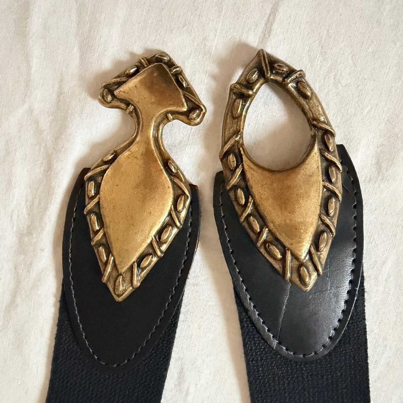 Other Vtg Omega & Day Lor Stretch Belt Bundle Elastic Gold Tone Size ONE SIZE - 15 Thumbnail
