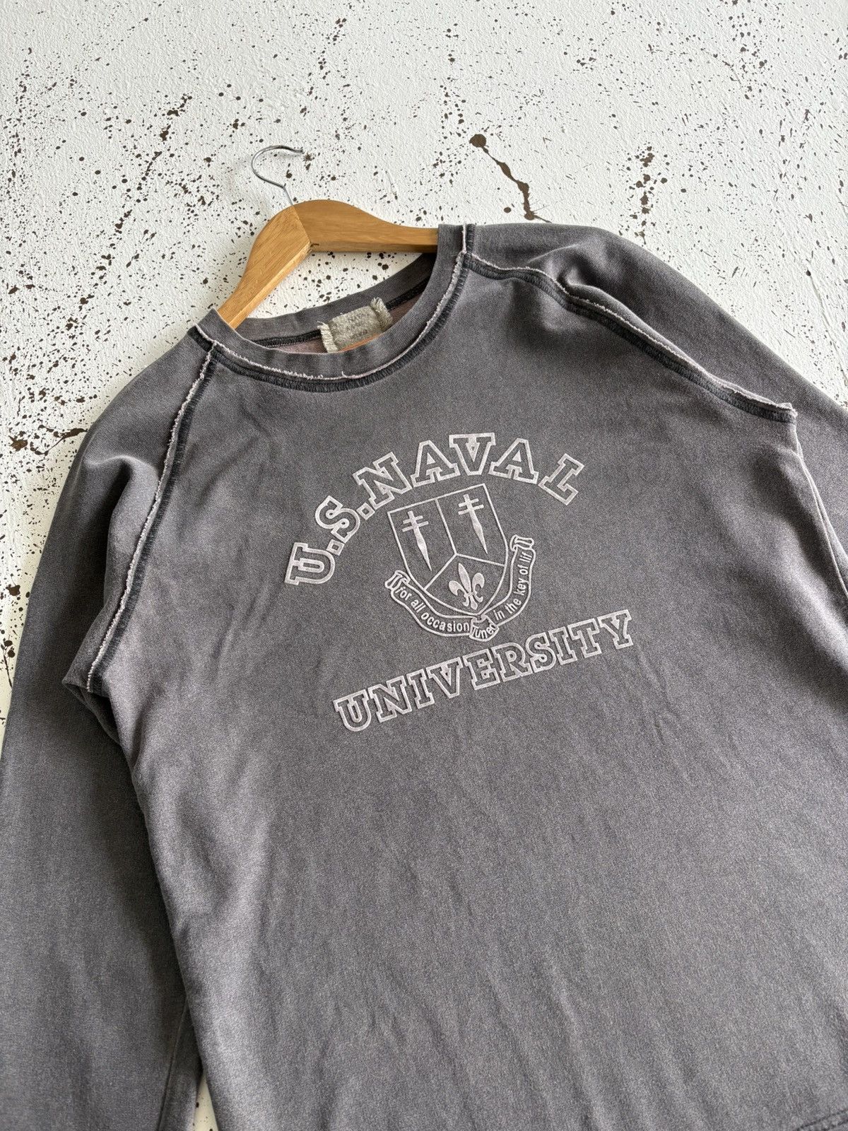 Vintage Vintage US NAVAL UNIVERSITY Long Sleeve Tshirt Size US M / EU 48-50 / 2 - 3 Thumbnail