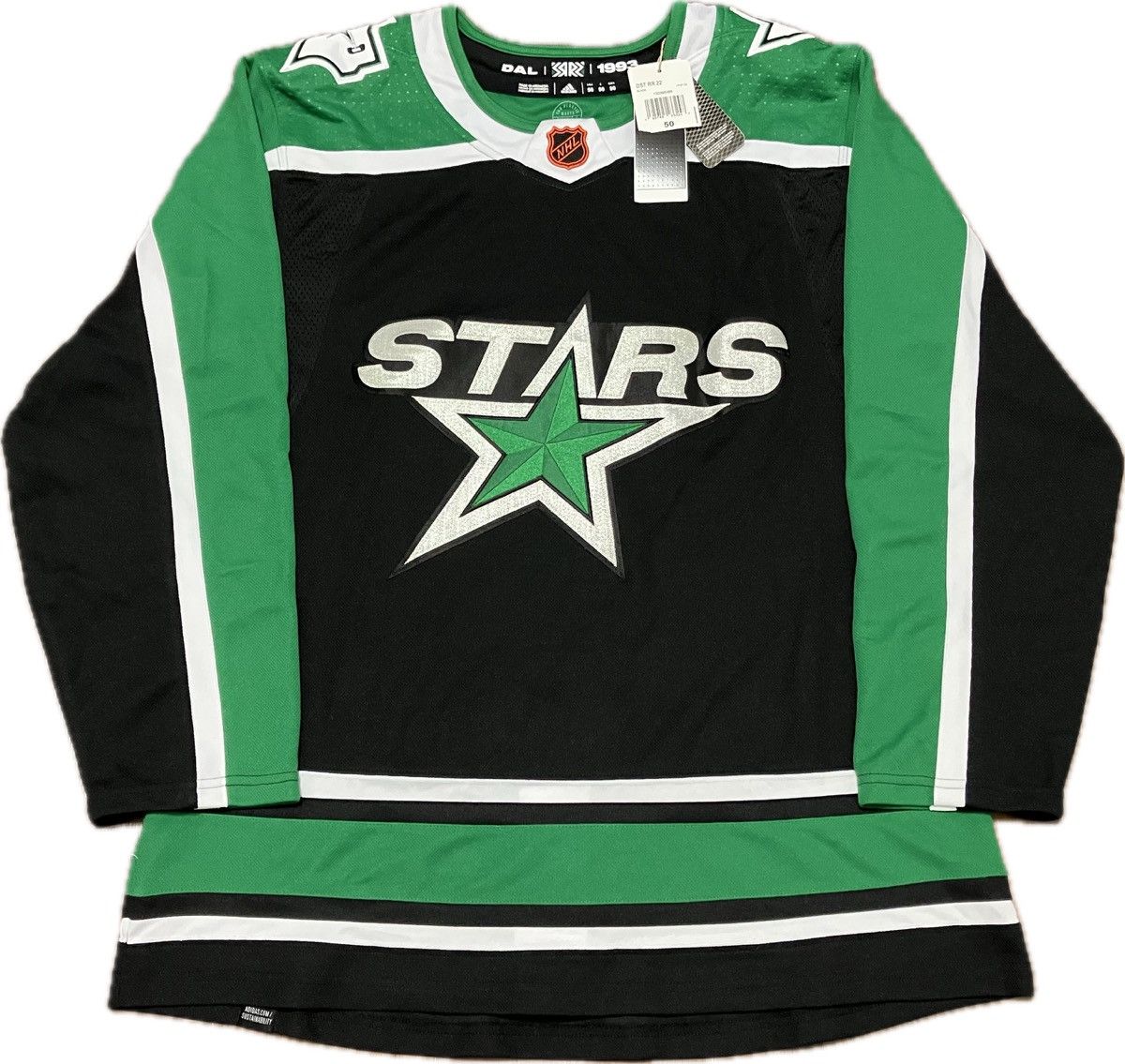 Adidas NWT Dallas Stars Reverse Retro 2.0 Adidas NHL Hockey Jersey Size US M / EU 48-50 / 2 - 1 Thumbnail