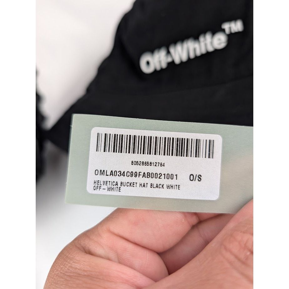 Off-White o1rshd1 Size : OS / Helvetica Bucket Hat in Black / White Size ONE SIZE - 8 Thumbnail