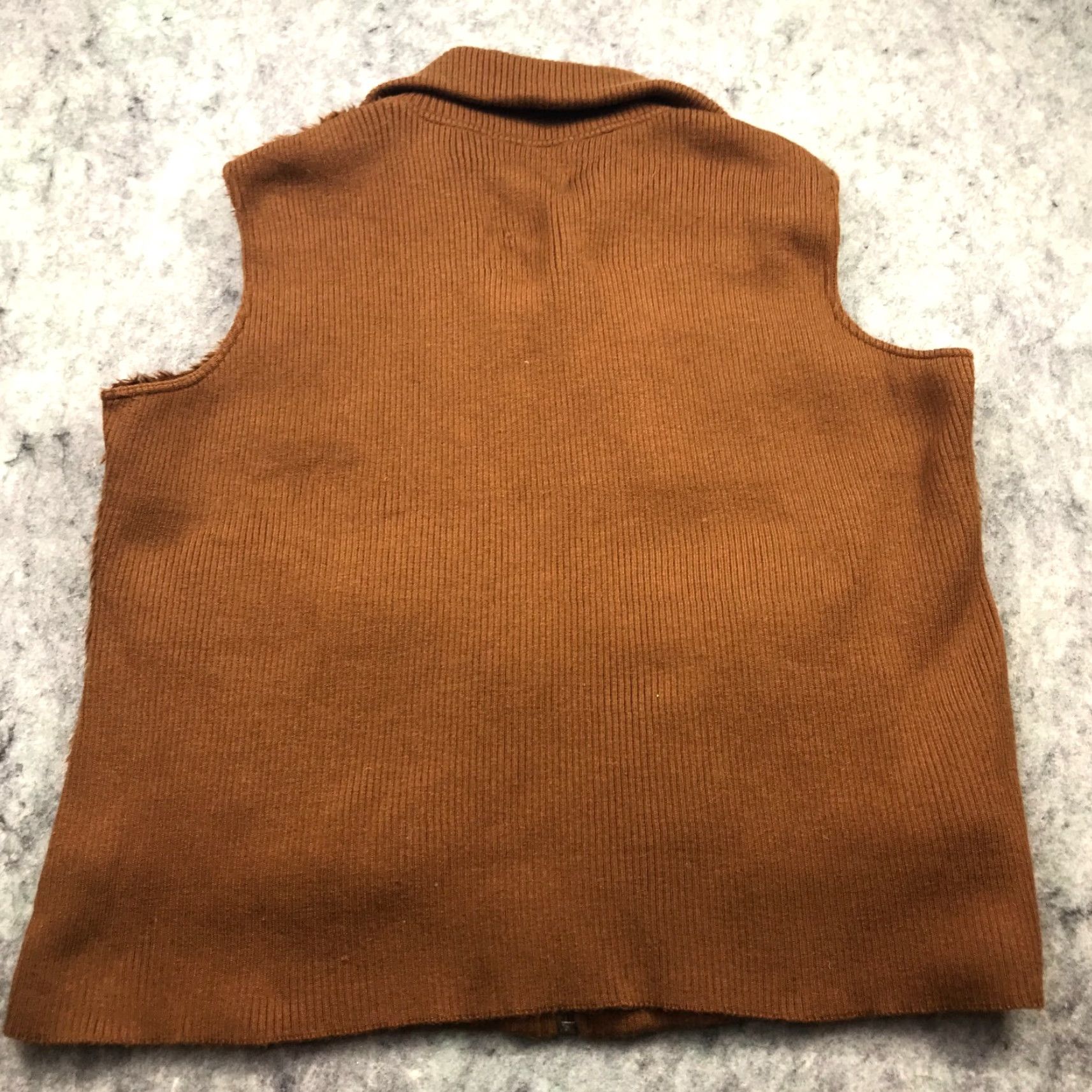 Vintage Adrienne Landau Womens Vest 1X Brown Full Zip High Collar Faux Fur Lined Knit Zip Vest 1X Womens Brown Adrienne Landau Vest Size XL / US 12-14 / IT 48-50 - 7 Thumbnail