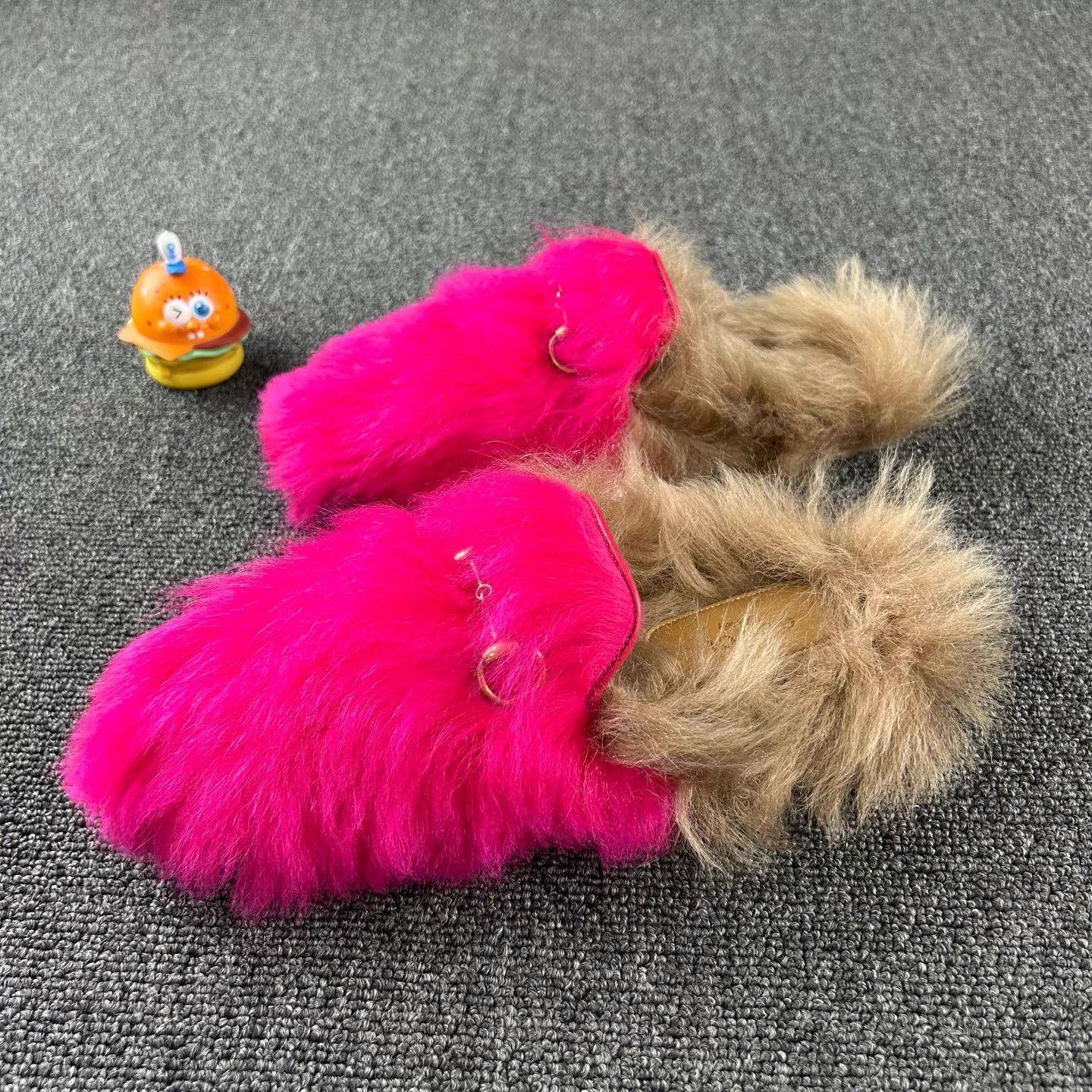 Gucci Gucci pink fur slippers EUR 36 Size US 5.5 / IT 35.5 - 1 Thumbnail