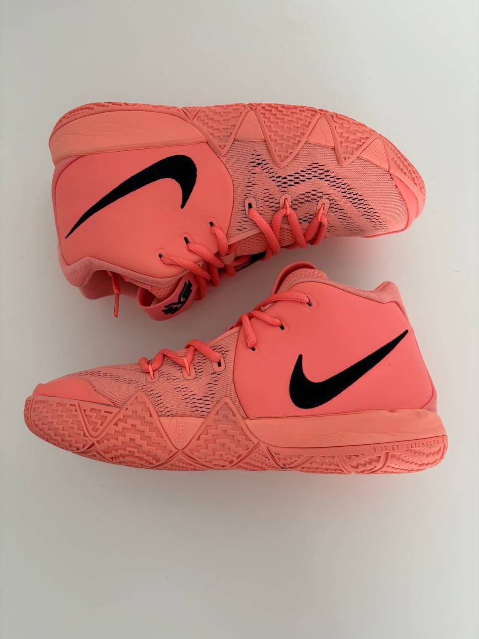 Nike Nike Kyrie 4 Atomic Pink GS Size US 5.5 / EU 38 - 4 Thumbnail