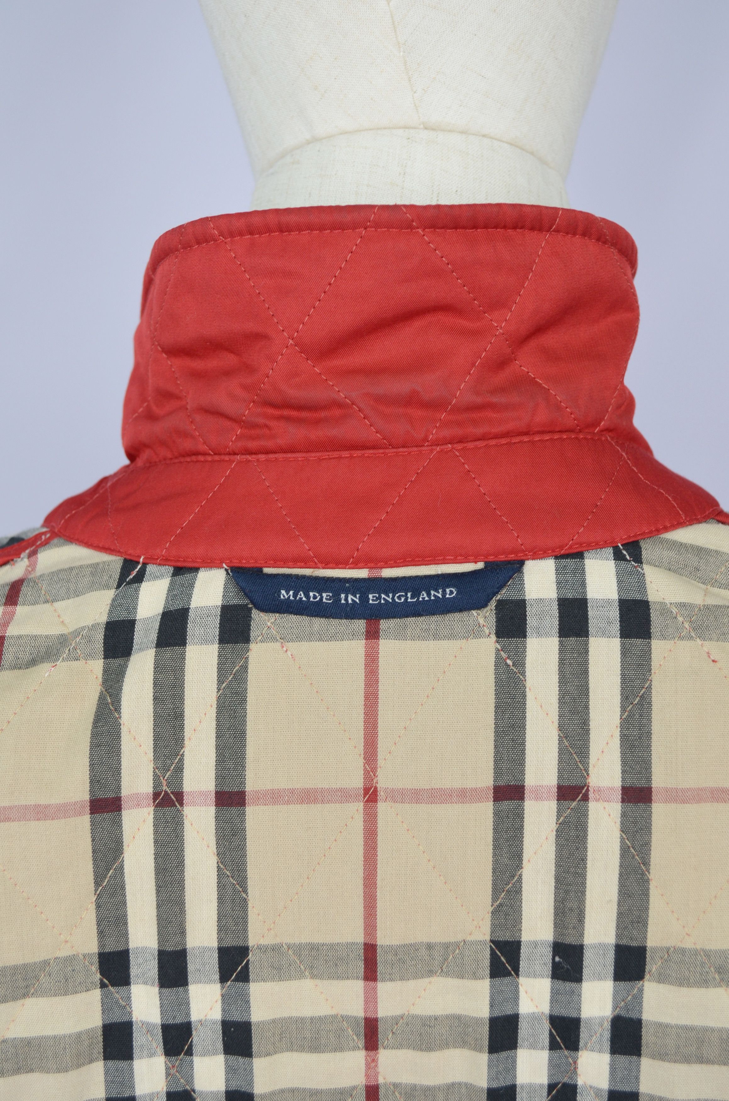 Burberry Burberry Quilted Red Jacket Nova Check Size S RARE P2P 20'4" Size S / US 4 / IT 40 - 16 Thumbnail
