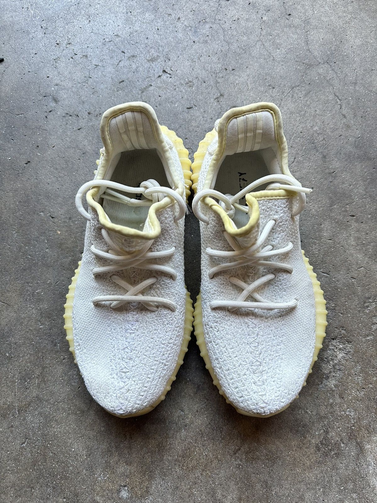 Yeezy Yeezy 350 V2 Cream Size US 5.5 / IT 35.5 - 2 Thumbnail