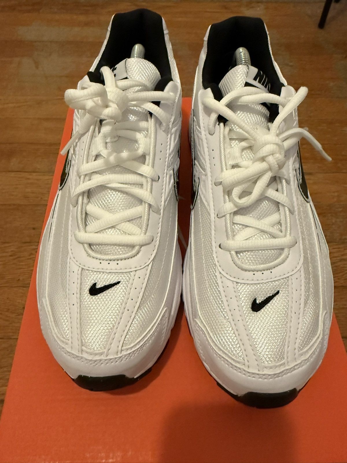 Nike Nike Initiator Size US 9.5 / EU 42-43 - 2 Thumbnail