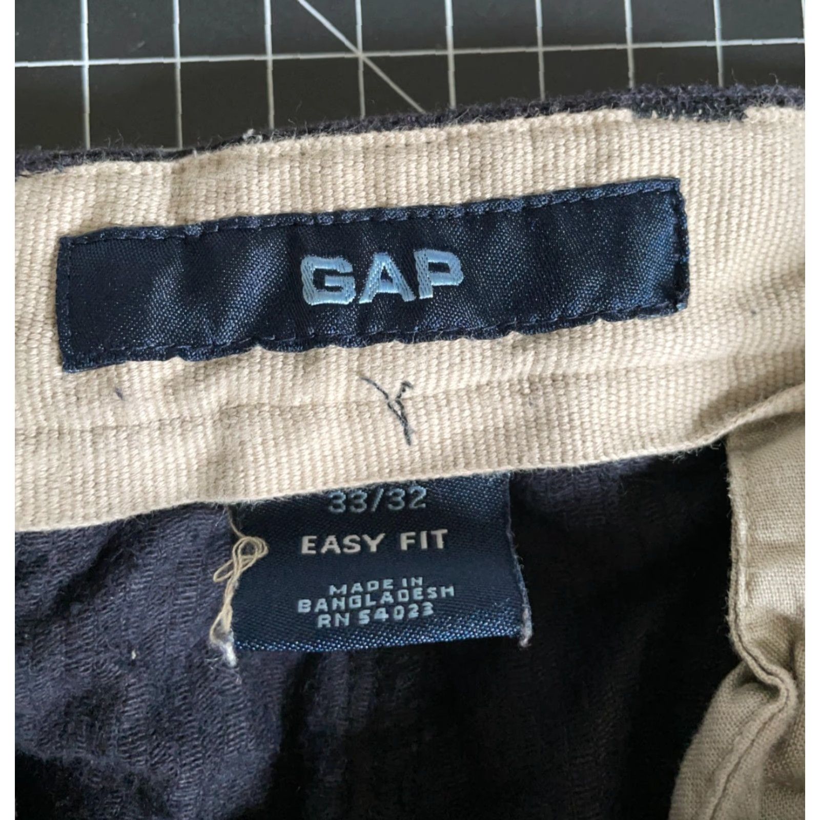 Gap GAP Easy Fit Corduroy Pants Men’s 32 x 30 Dark Blue Pleated Cuffed Vintage 90s Style Chino Size US 32 / EU 48 - 3 Thumbnail