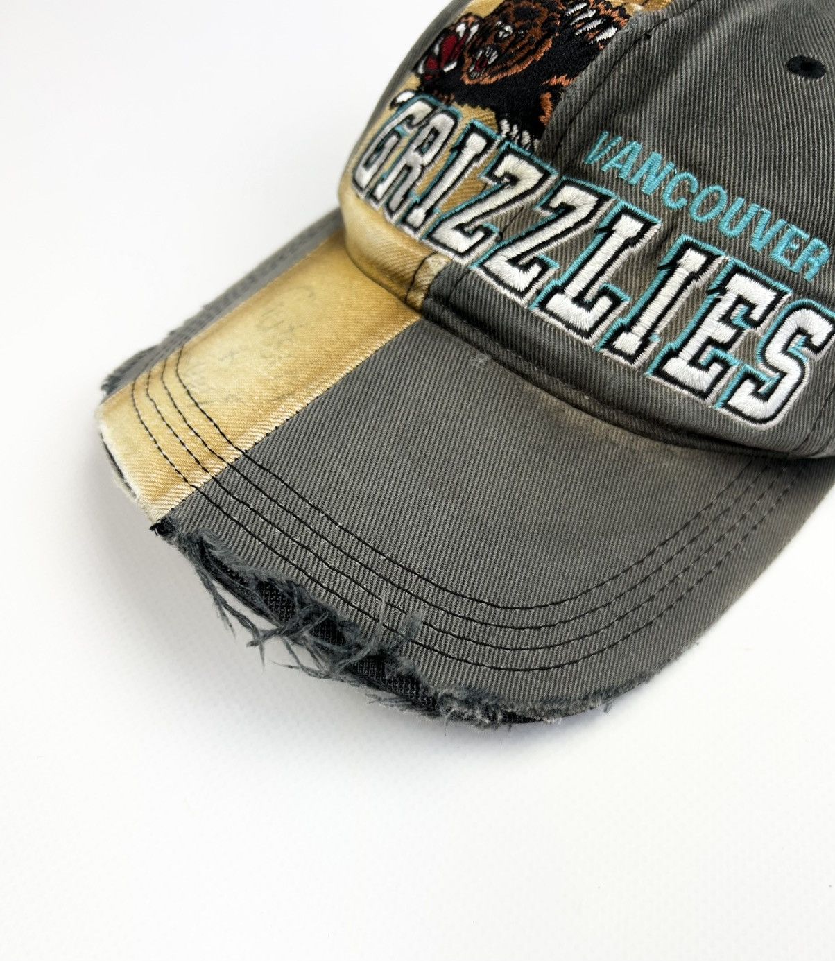 NBA × Vintage Rare Grizzlies Vancouver Cap NBA Vintage Size ONE SIZE - 11 Thumbnail